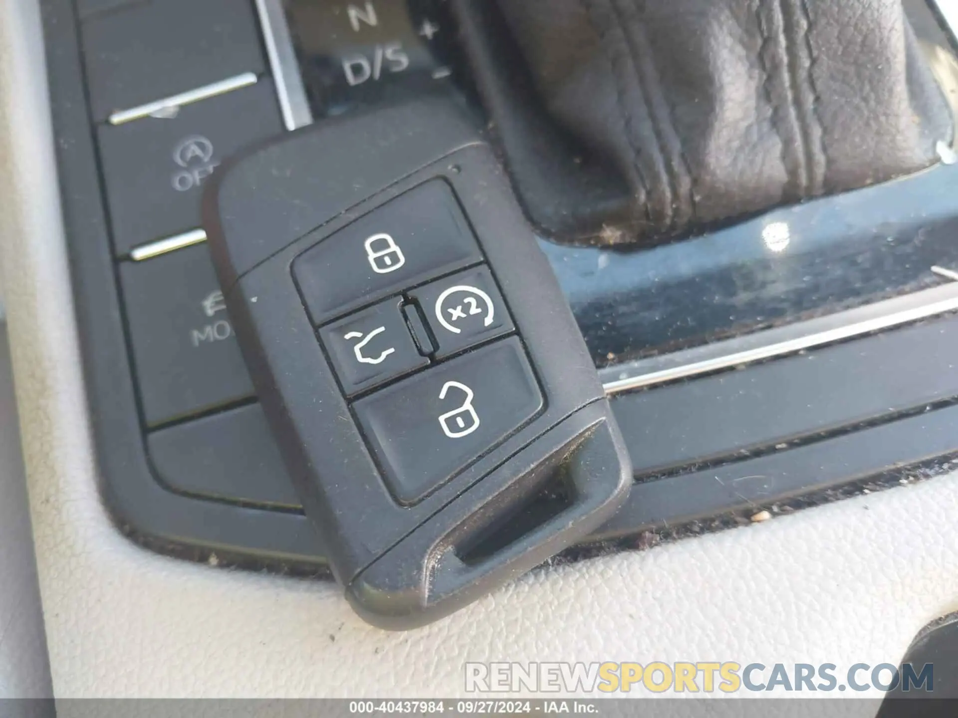 11 fotografías del automóvil dañado 3VWE57BU2LM093697 VOLKSWAGEN JETTA 2020