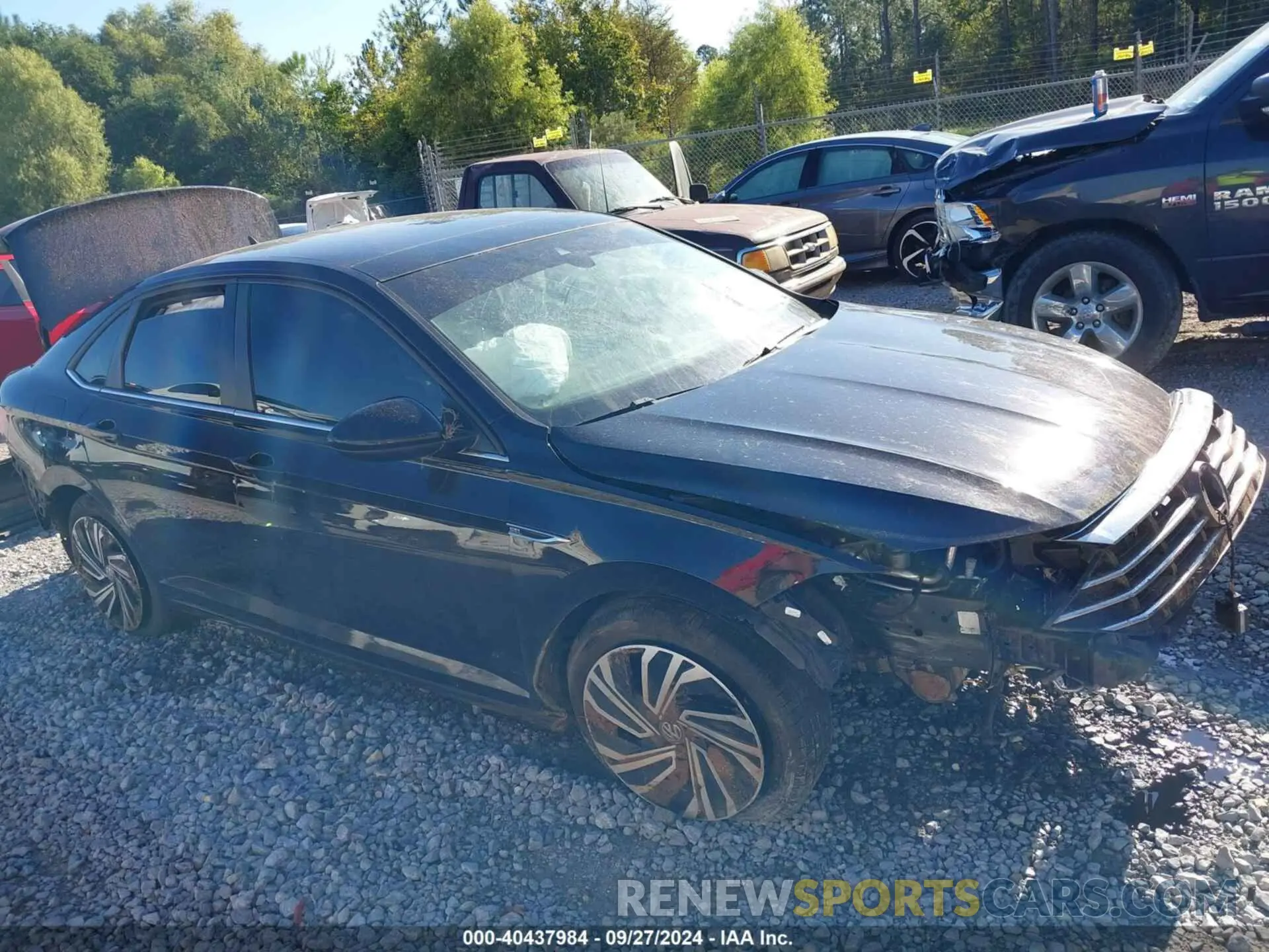 14 fotografías del automóvil dañado 3VWE57BU2LM093697 VOLKSWAGEN JETTA 2020