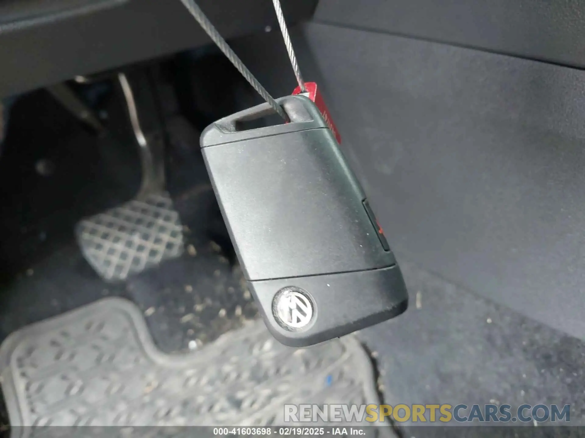 11 fotografías del automóvil dañado 3VWE57BU6LM086798 VOLKSWAGEN JETTA 2020