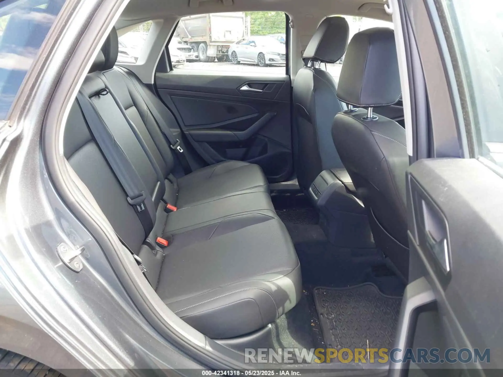 8 fotografías del automóvil dañado 3VWEB7BU2LM024016 VOLKSWAGEN JETTA 2020