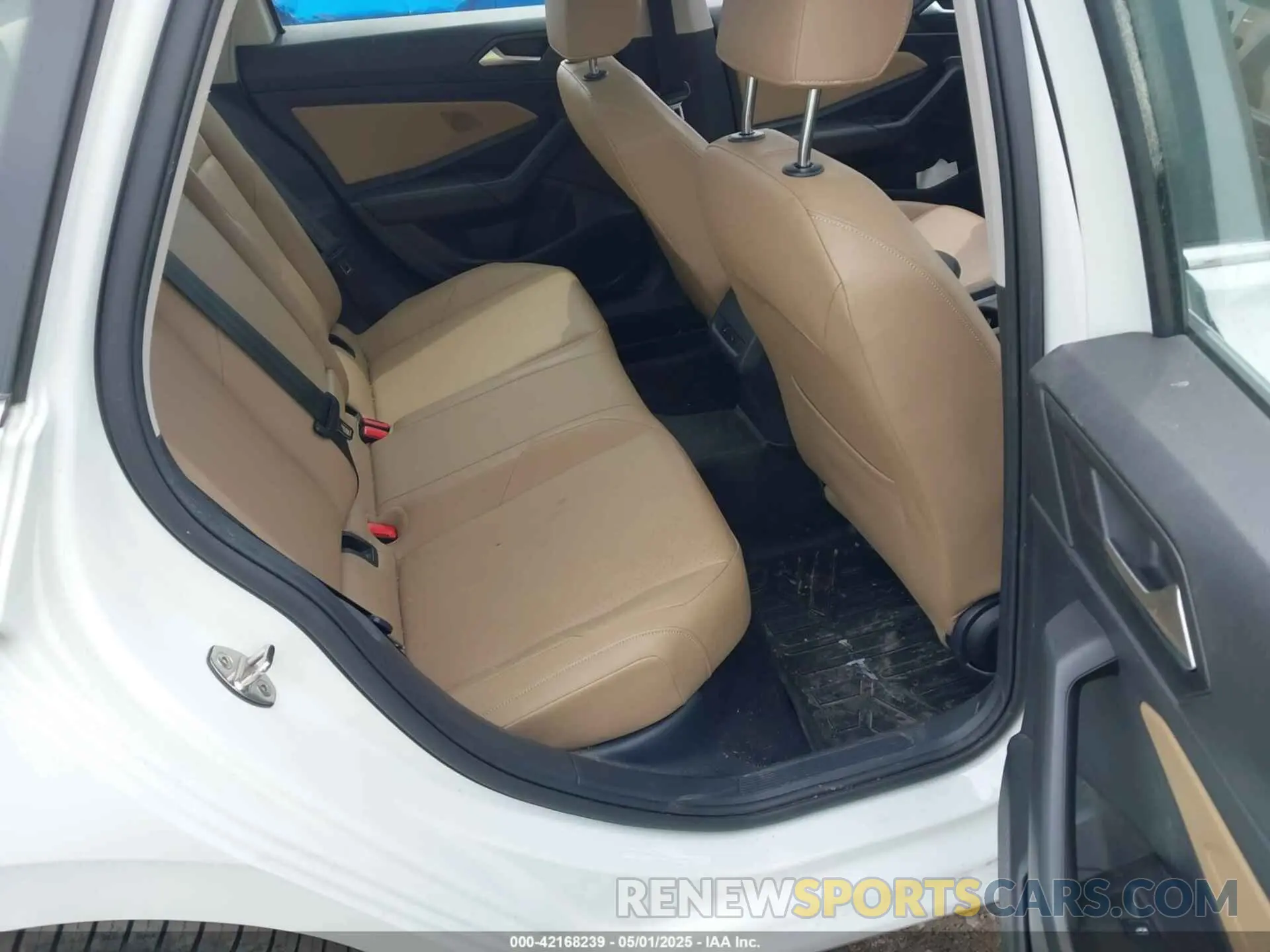 8 fotografías del automóvil dañado 3VWEB7BU3LM073029 VOLKSWAGEN JETTA 2020