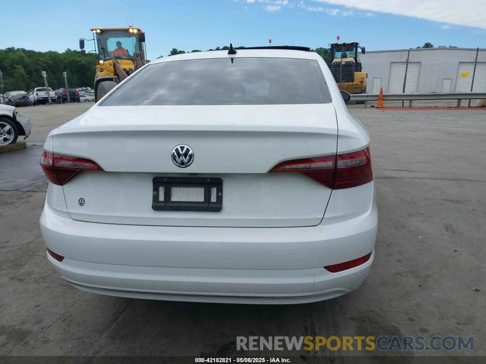 16 fotografías del automóvil dañado 3VWEB7BU4LM008013 VOLKSWAGEN JETTA 2020