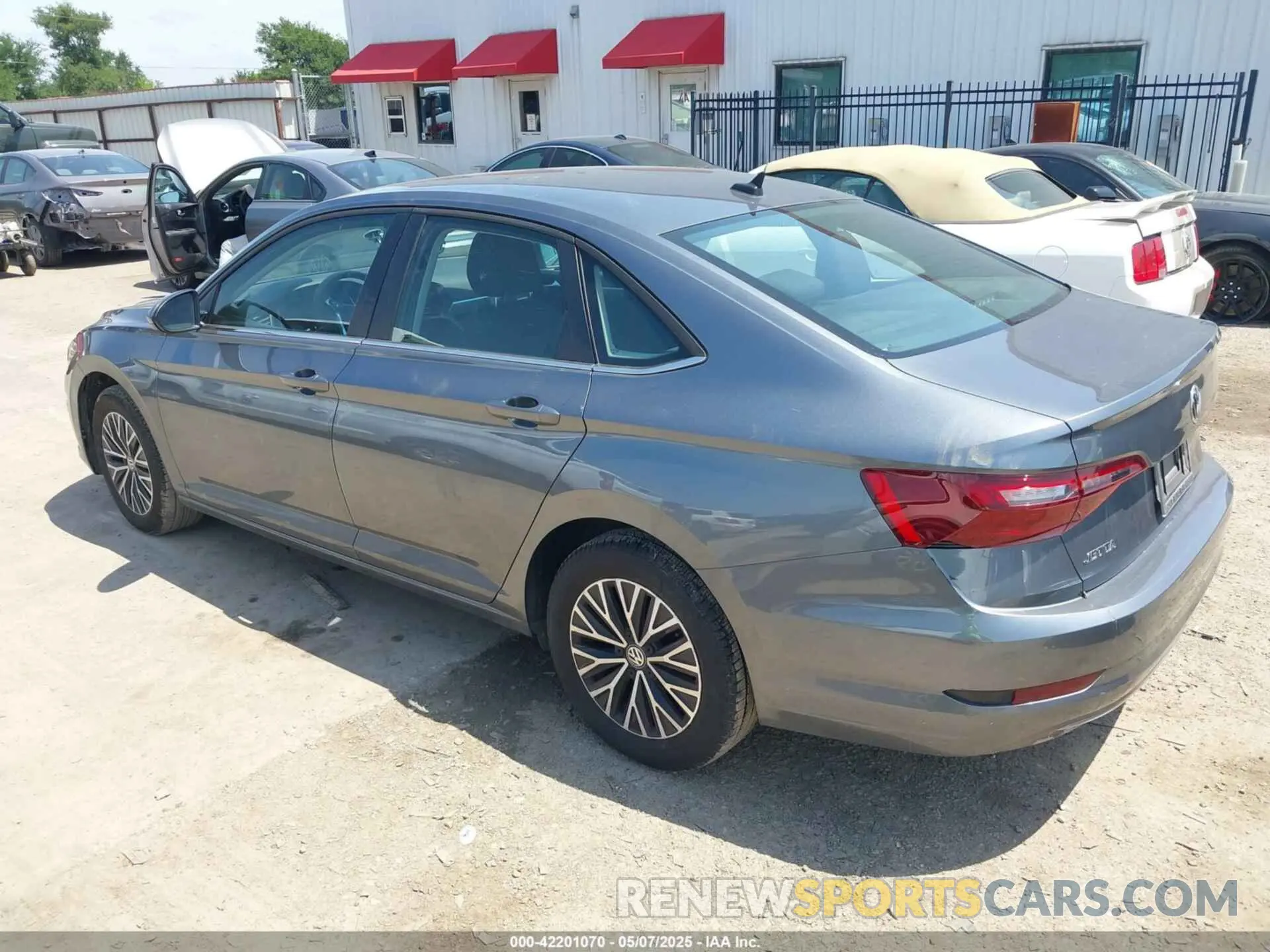 3 fotografías del automóvil dañado 3VWC57BU0MM098146 VOLKSWAGEN JETTA 2021