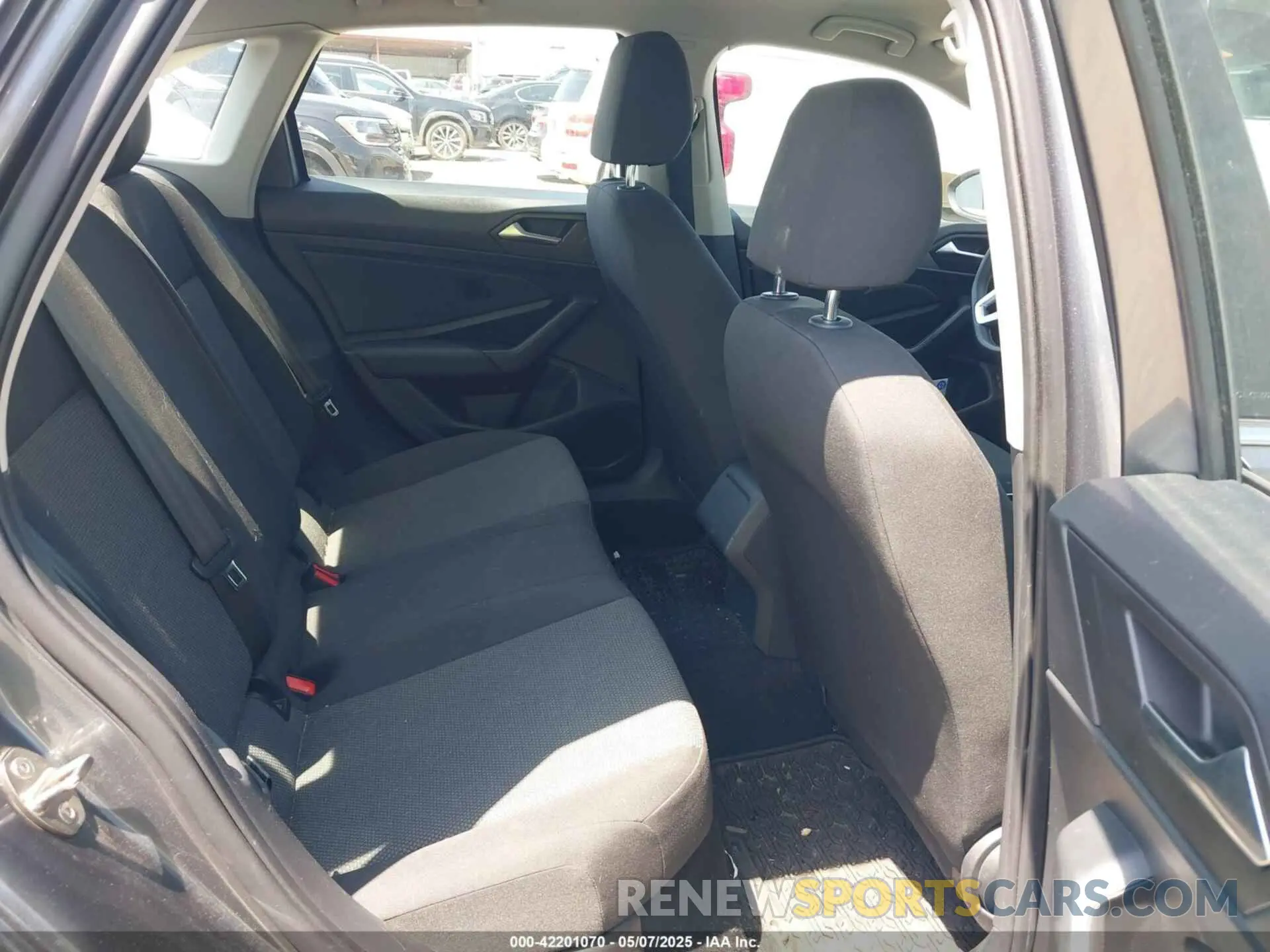8 fotografías del automóvil dañado 3VWC57BU0MM098146 VOLKSWAGEN JETTA 2021