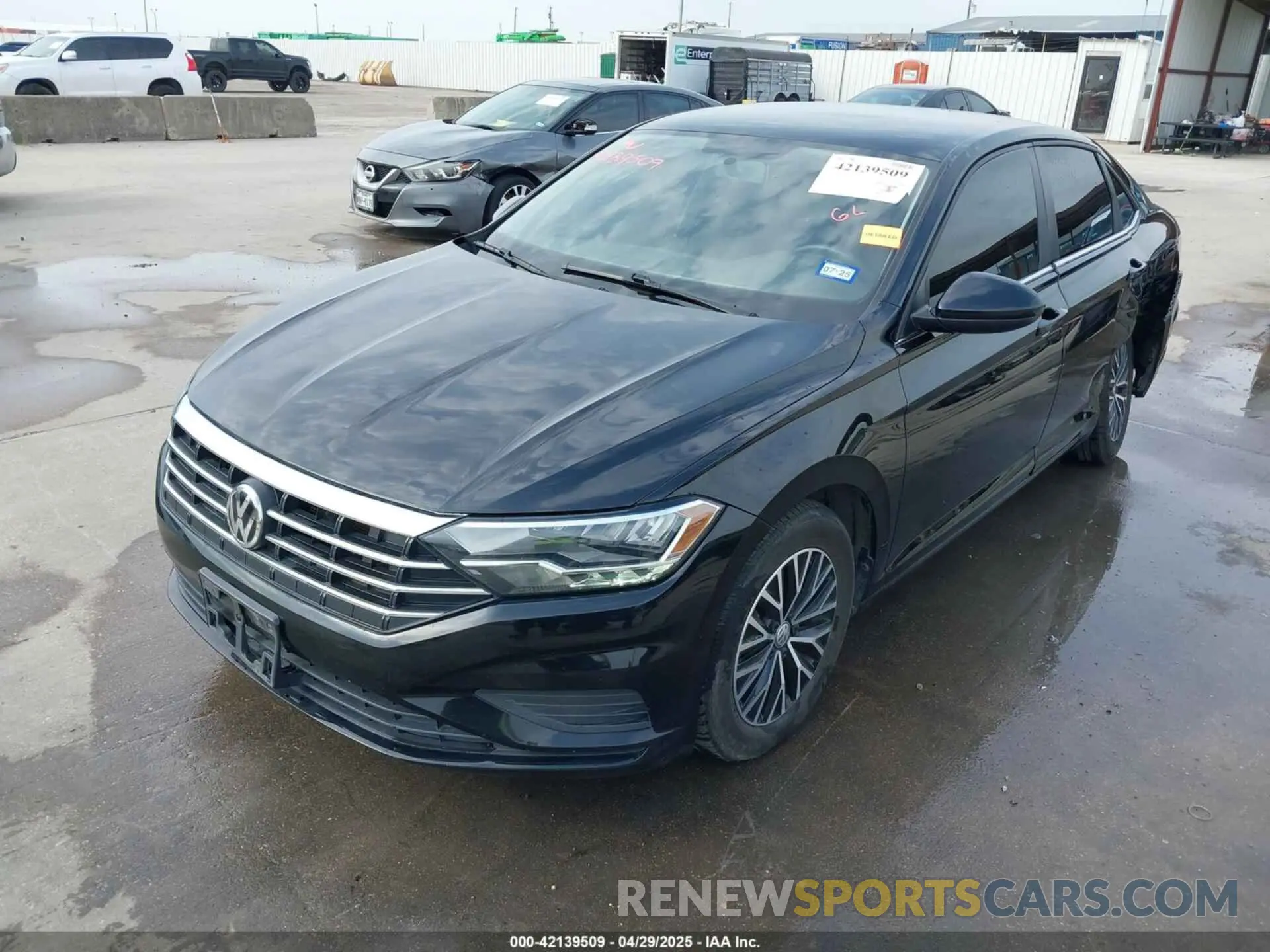2 fotografías del automóvil dañado 3VWC57BU1MM006316 VOLKSWAGEN JETTA 2021