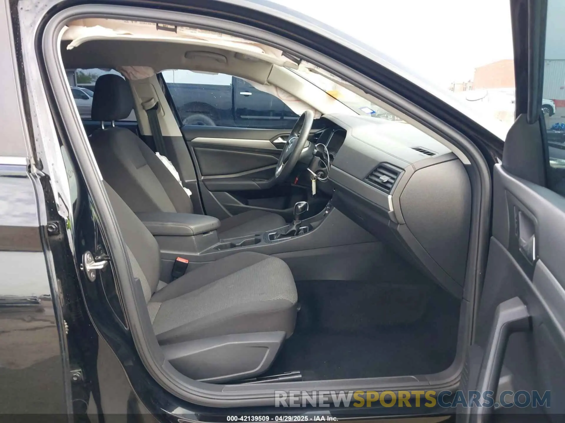 5 fotografías del automóvil dañado 3VWC57BU1MM006316 VOLKSWAGEN JETTA 2021