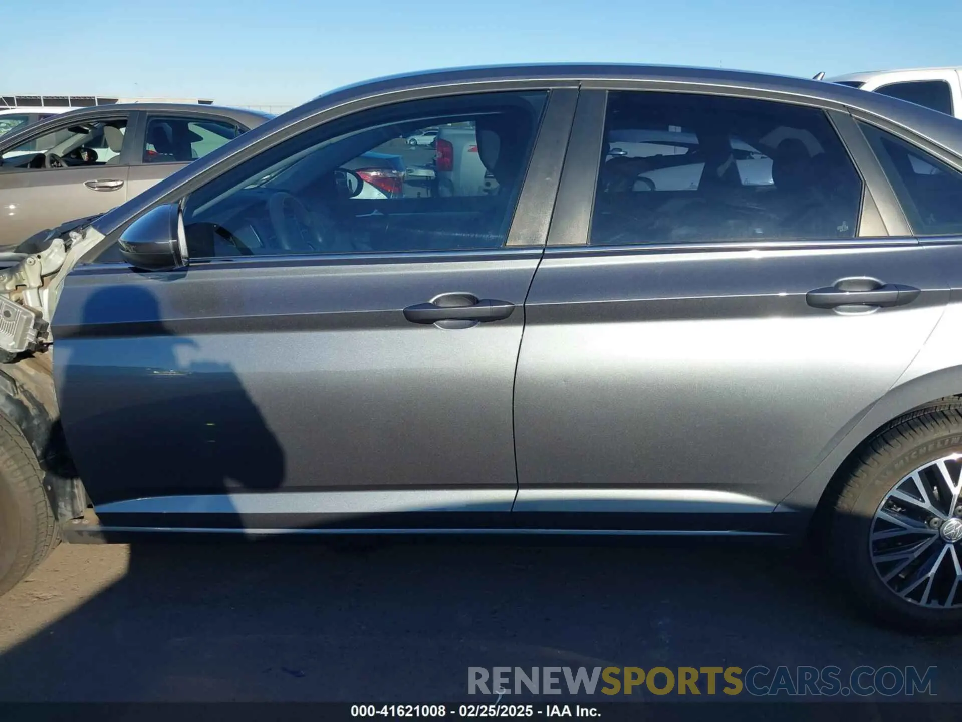 15 fotografías del automóvil dañado 3VWC57BU1MM083168 VOLKSWAGEN JETTA 2021