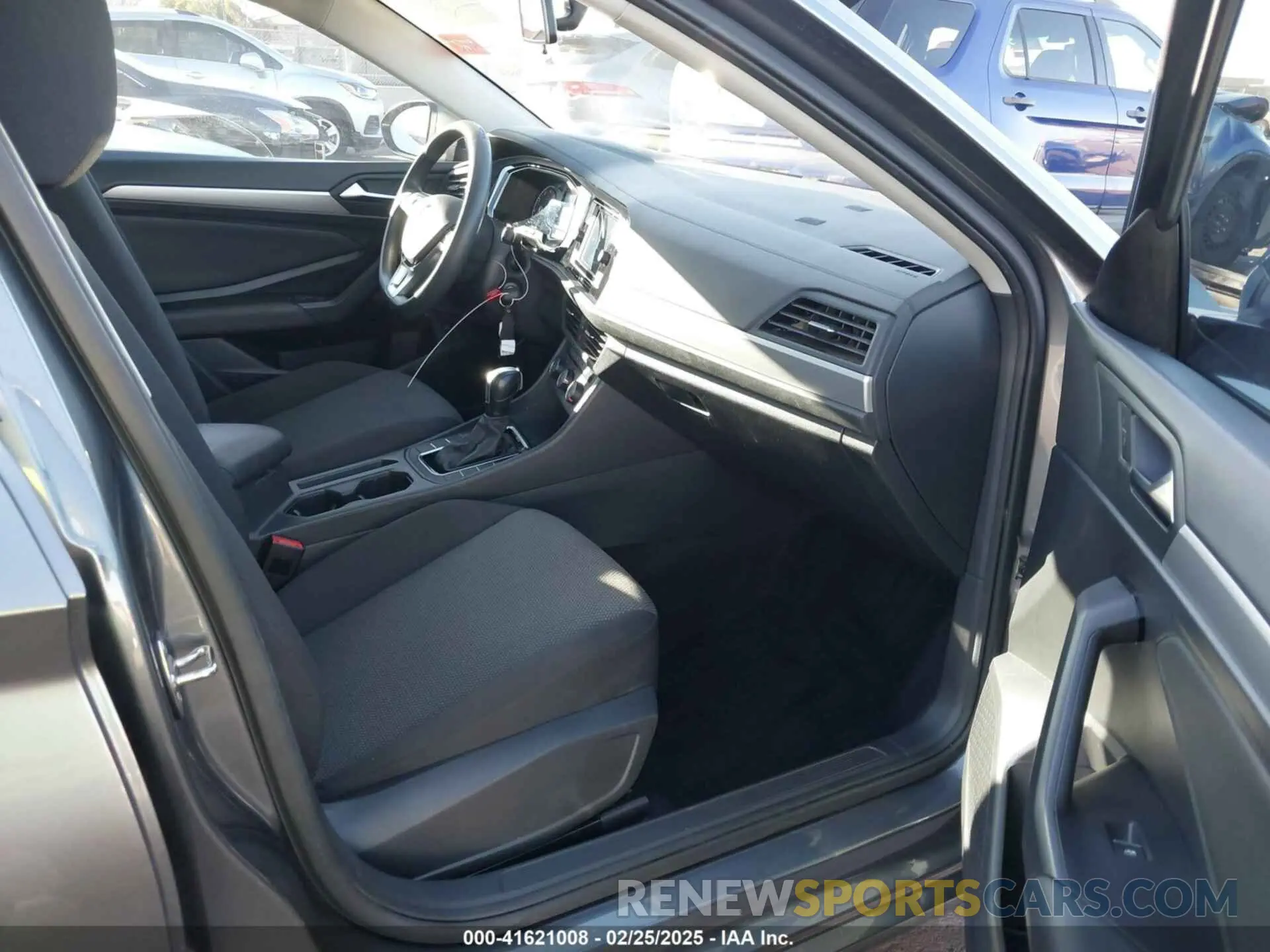 5 fotografías del automóvil dañado 3VWC57BU1MM083168 VOLKSWAGEN JETTA 2021