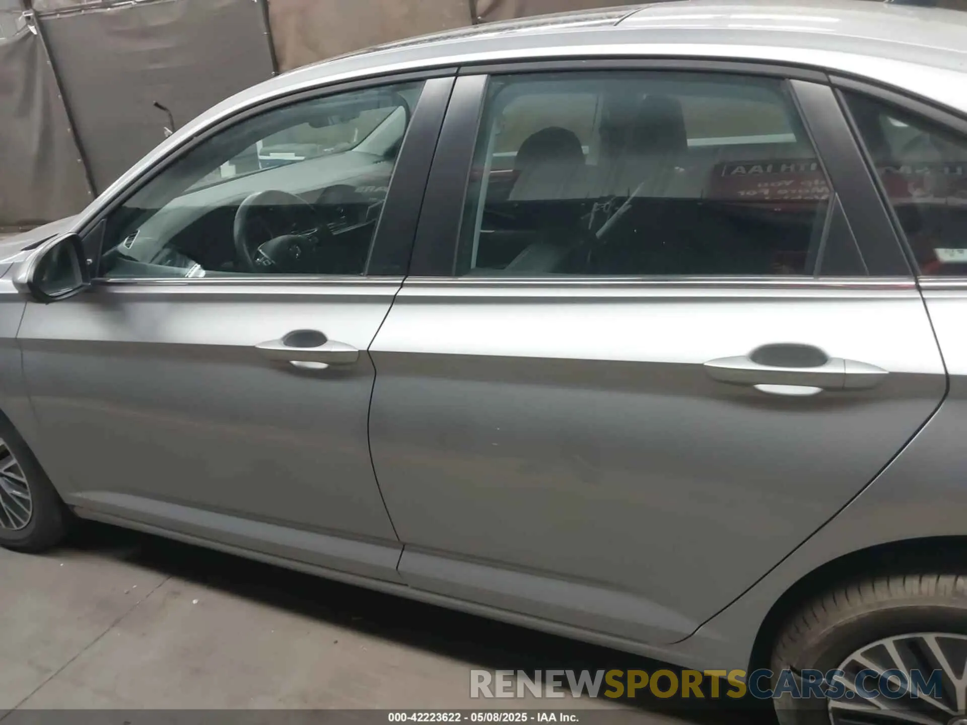14 fotografías del automóvil dañado 3VWC57BU4MM100299 VOLKSWAGEN JETTA 2021