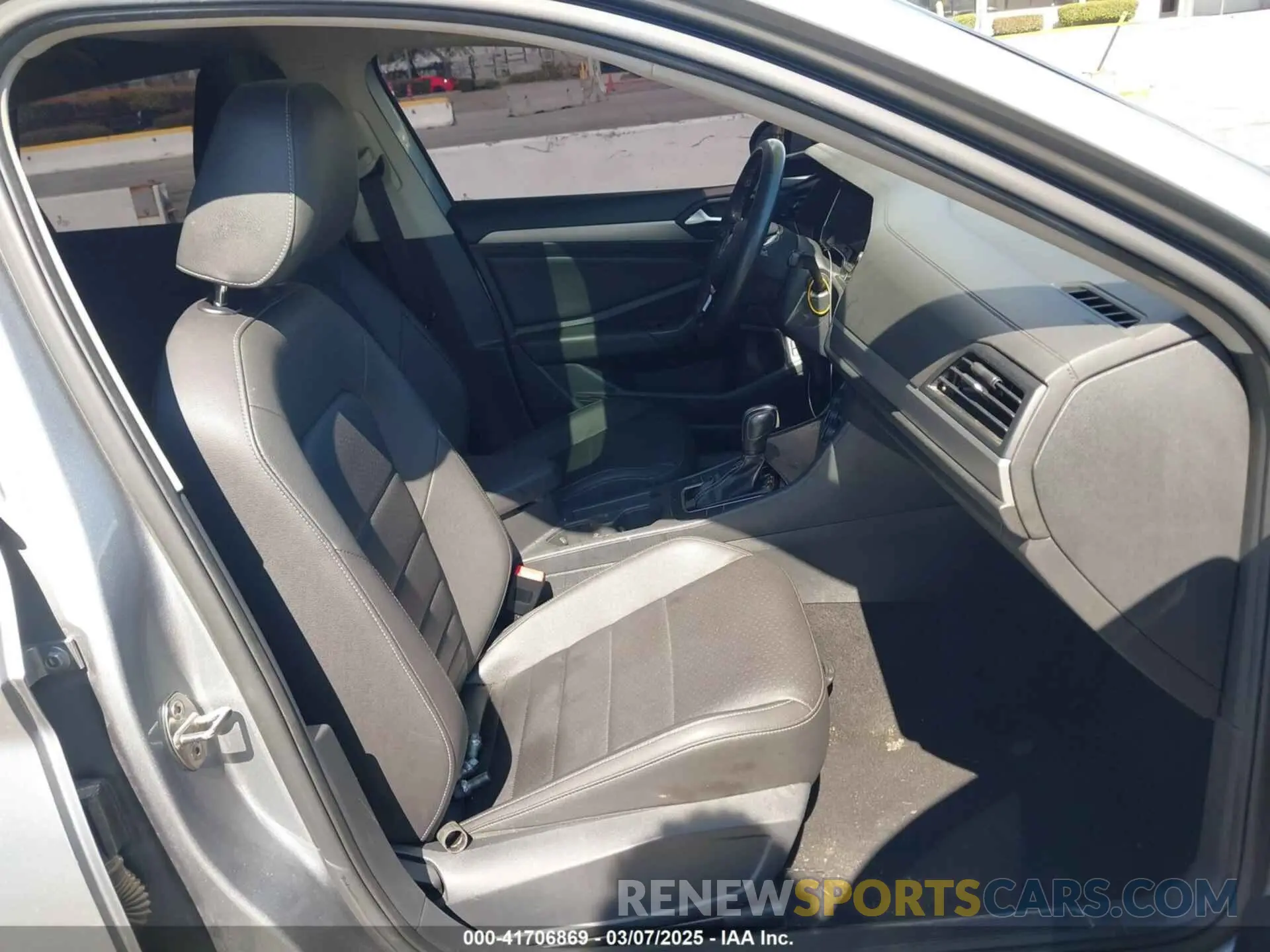 5 fotografías del automóvil dañado 3VWC57BU6MM034709 VOLKSWAGEN JETTA 2021
