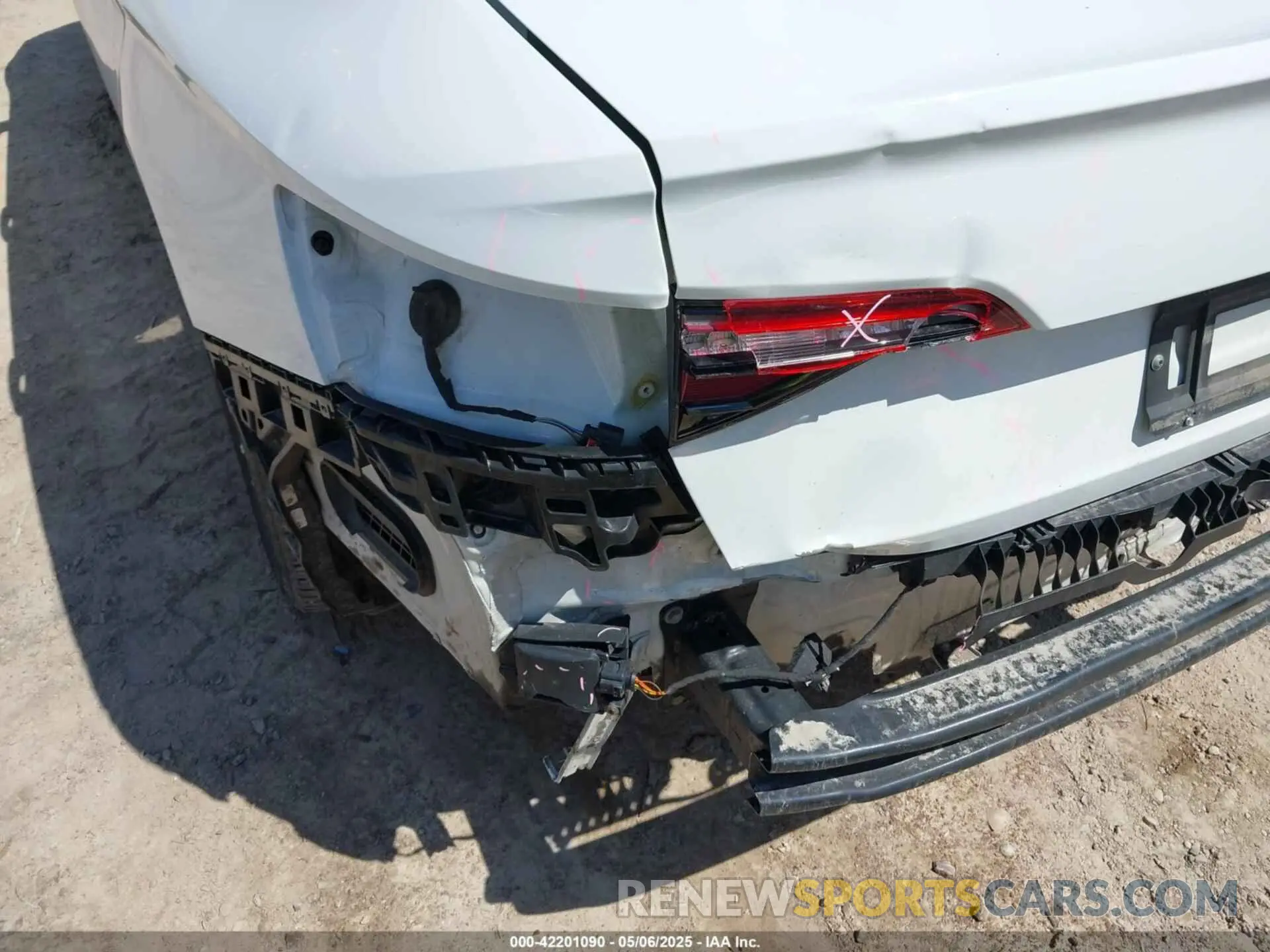 18 fotografías del automóvil dañado 3VWC57BU6MM045659 VOLKSWAGEN JETTA 2021