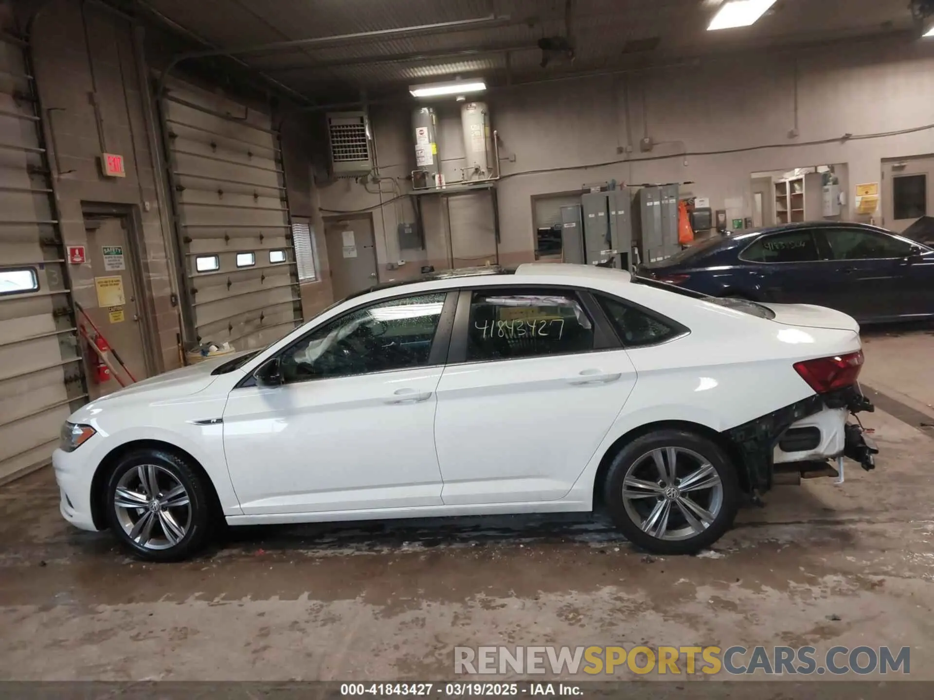 14 fotografías del automóvil dañado 3VWC57BU7MM032421 VOLKSWAGEN JETTA 2021