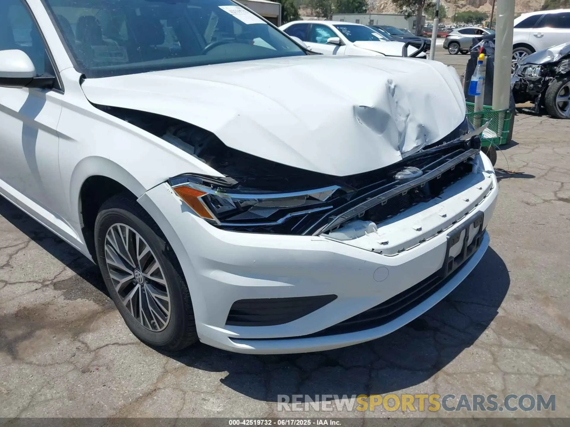 17 fotografías del automóvil dañado 3VWC57BU9MM084780 VOLKSWAGEN JETTA 2021