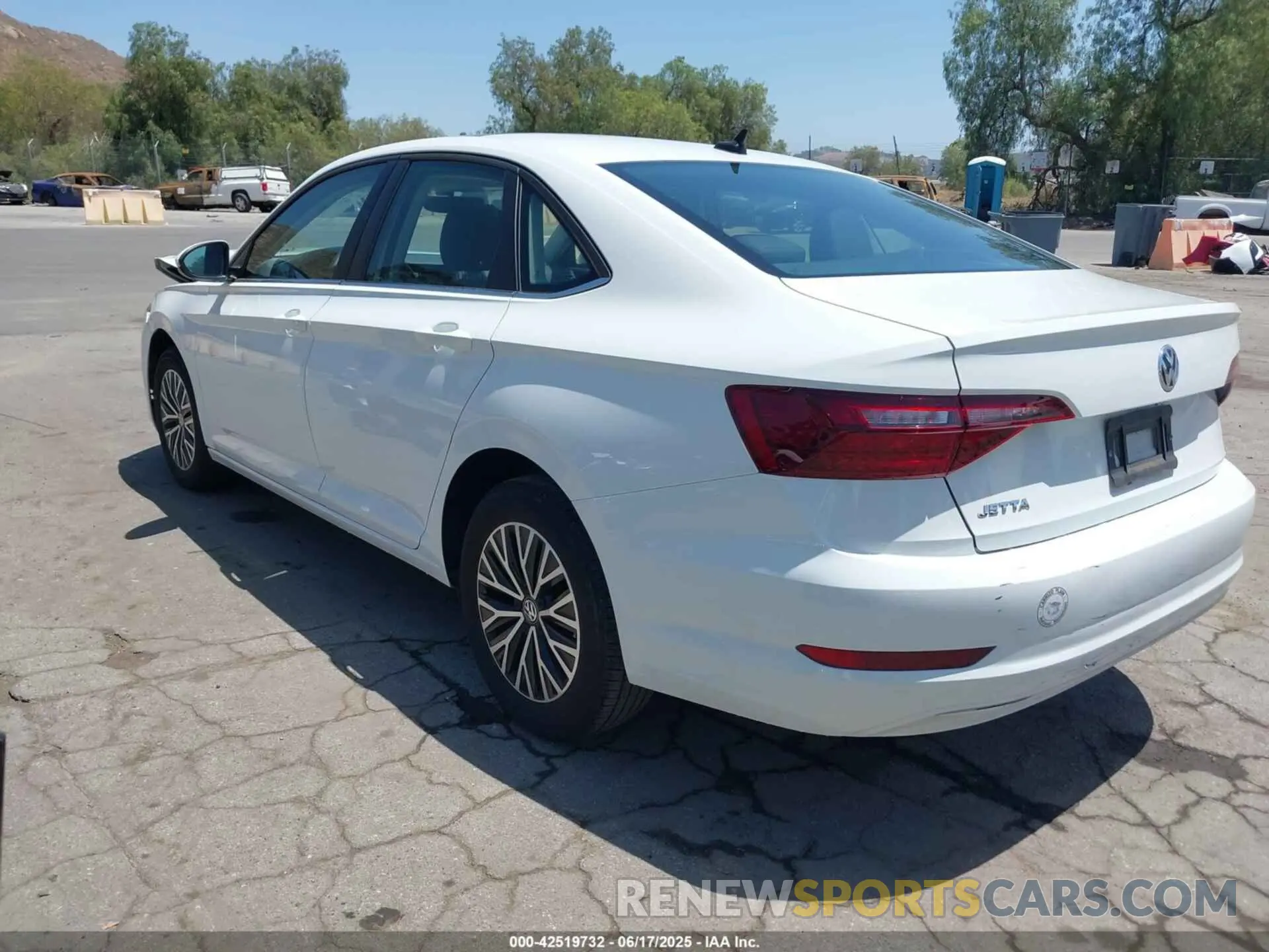 3 fotografías del automóvil dañado 3VWC57BU9MM084780 VOLKSWAGEN JETTA 2021