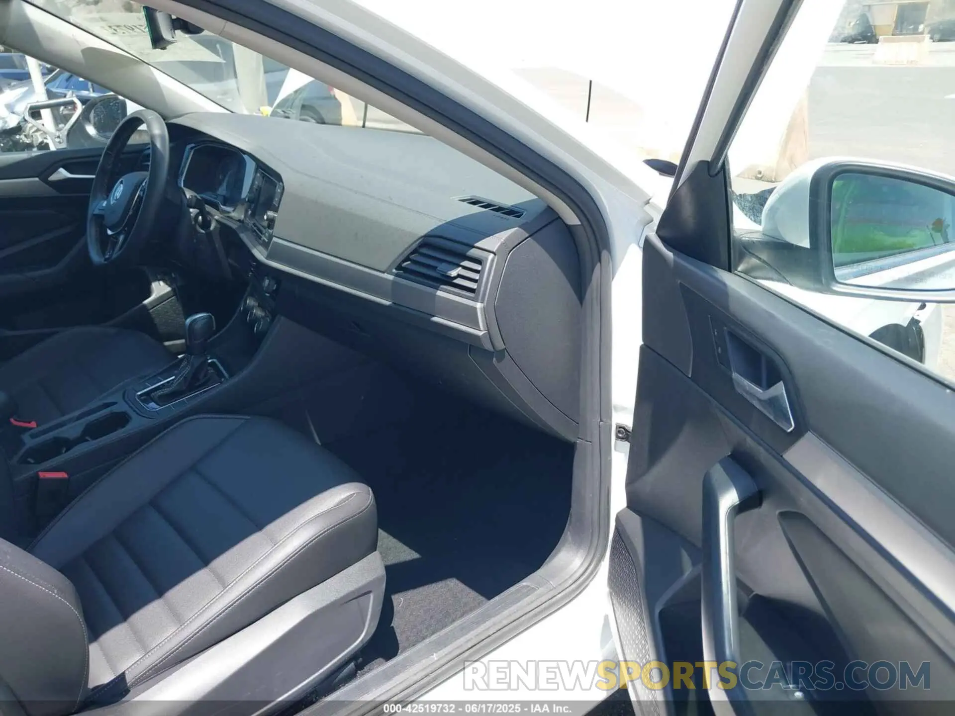 5 fotografías del automóvil dañado 3VWC57BU9MM084780 VOLKSWAGEN JETTA 2021