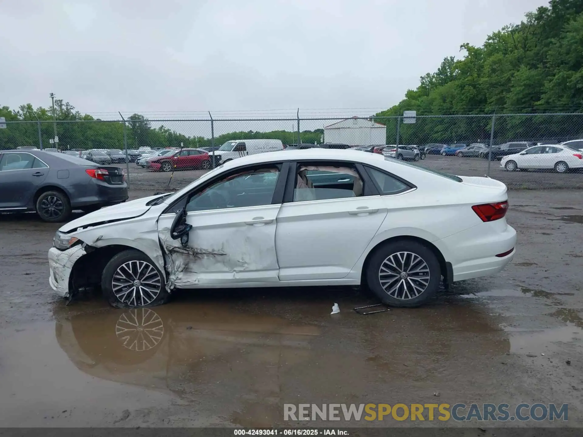 13 fotografías del automóvil dañado 3VWC57BU9MM103778 VOLKSWAGEN JETTA 2021