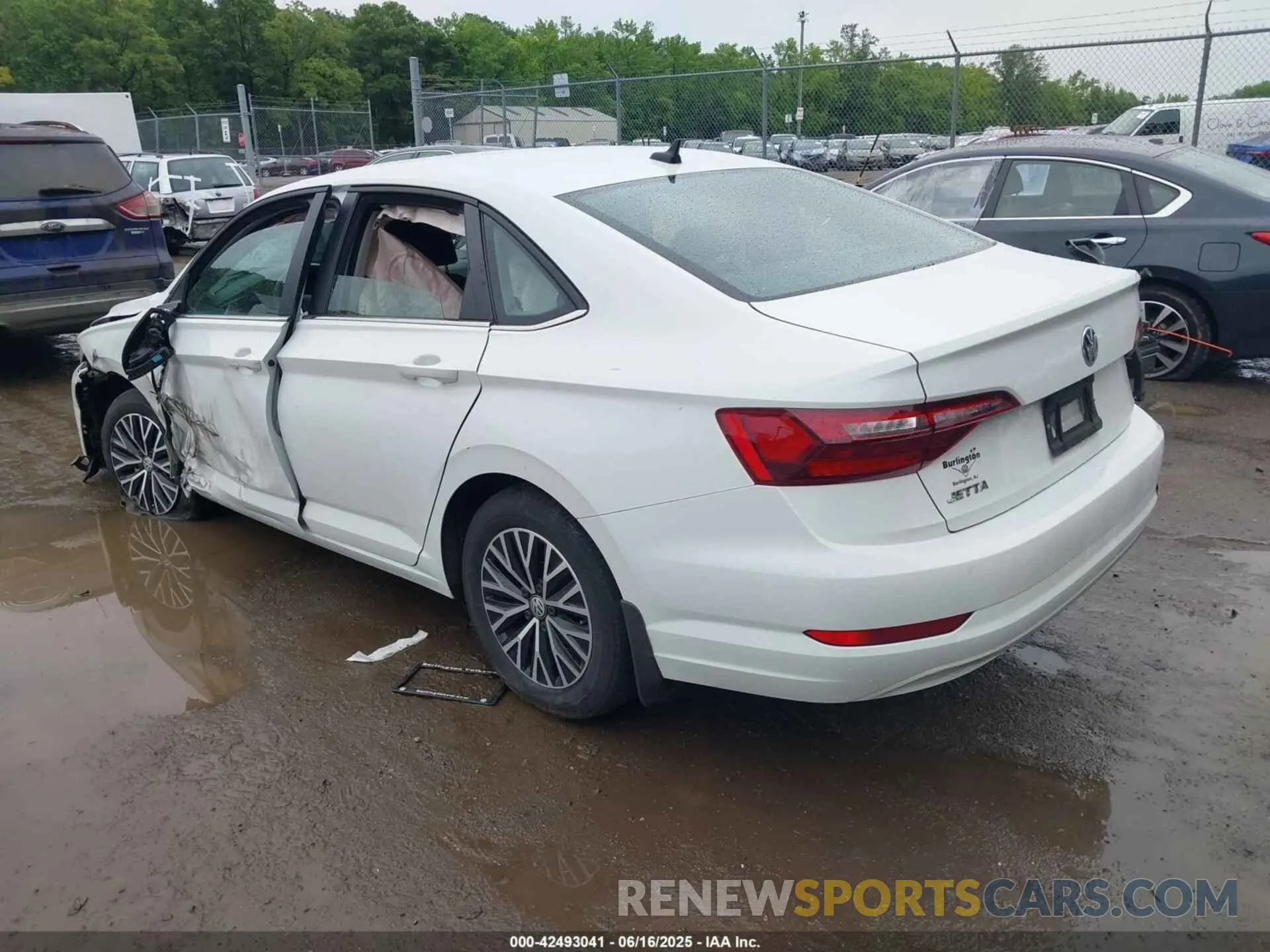 3 fotografías del automóvil dañado 3VWC57BU9MM103778 VOLKSWAGEN JETTA 2021