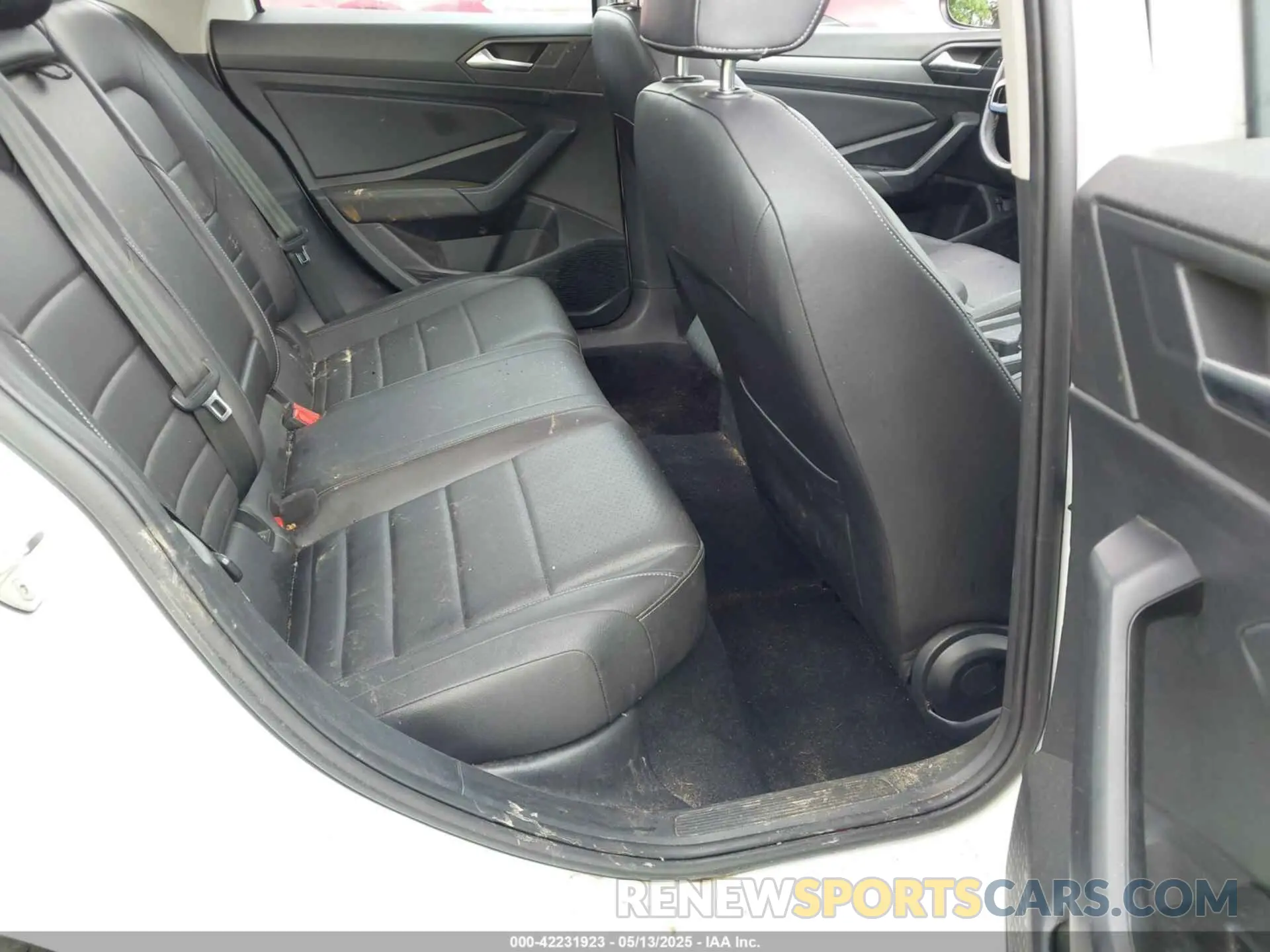 8 fotografías del automóvil dañado 3VWC57BUXMM010154 VOLKSWAGEN JETTA 2021