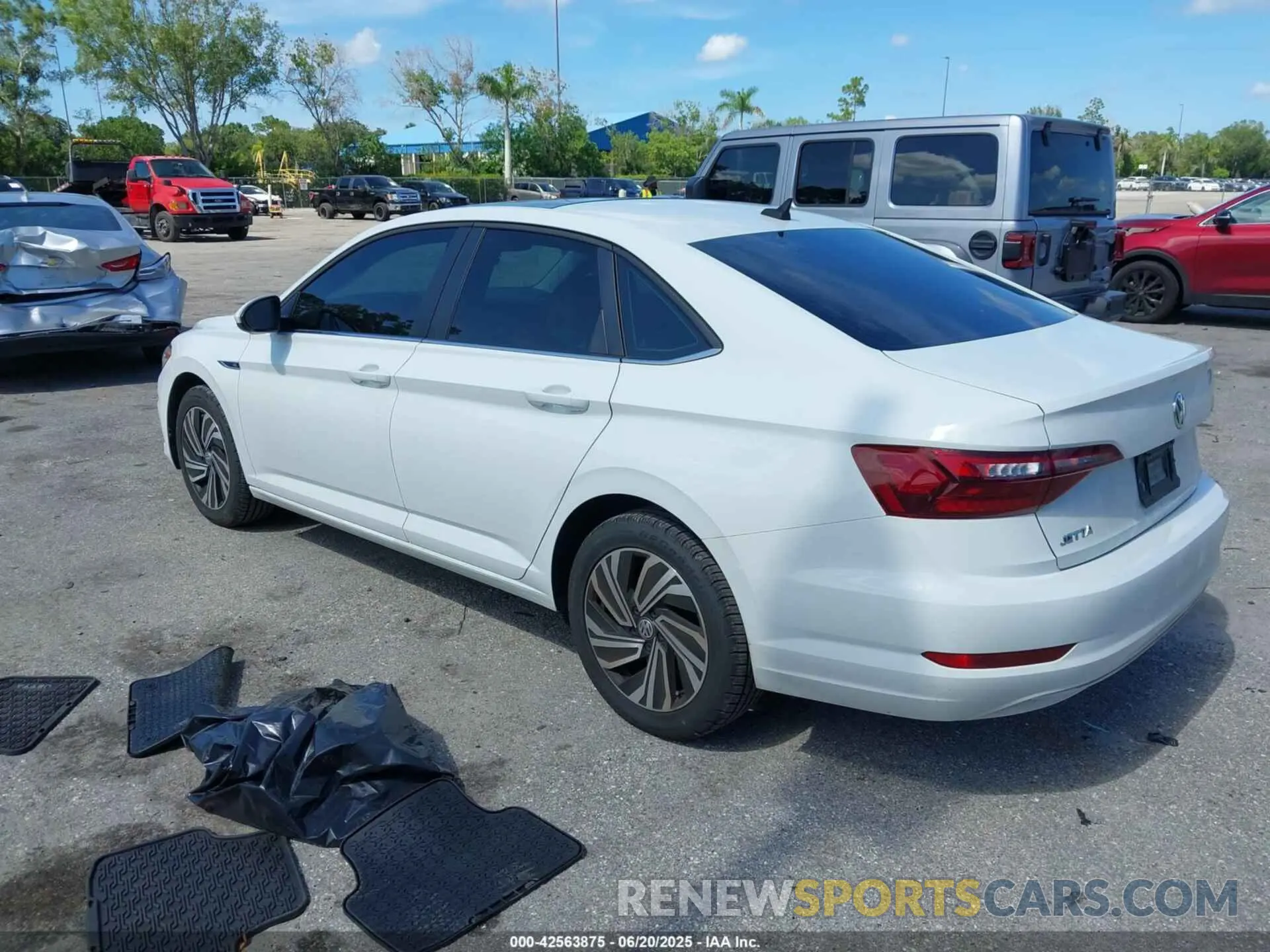 3 fotografías del automóvil dañado 3VWE57BU2MM047028 VOLKSWAGEN JETTA 2021