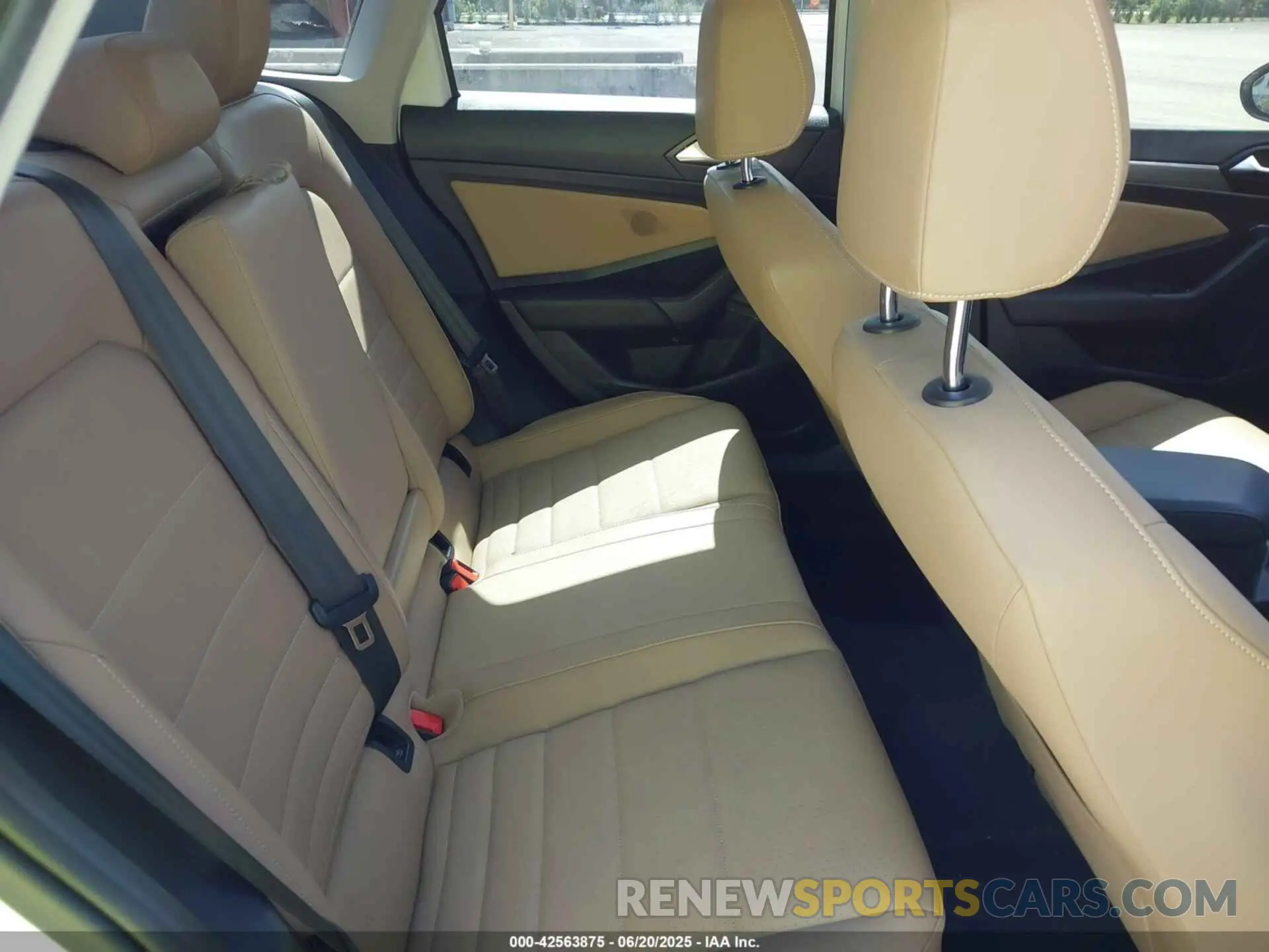 8 fotografías del automóvil dañado 3VWE57BU2MM047028 VOLKSWAGEN JETTA 2021