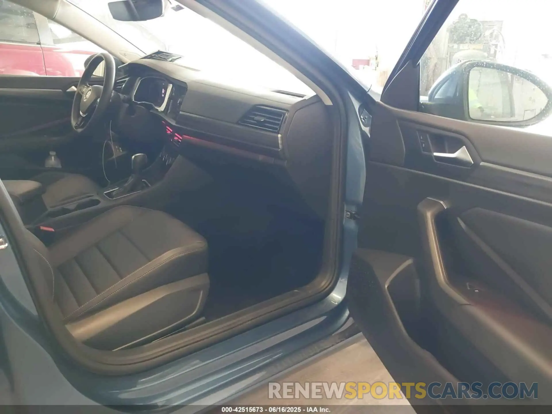 5 fotografías del automóvil dañado 3VWE57BU8MM031982 VOLKSWAGEN JETTA 2021