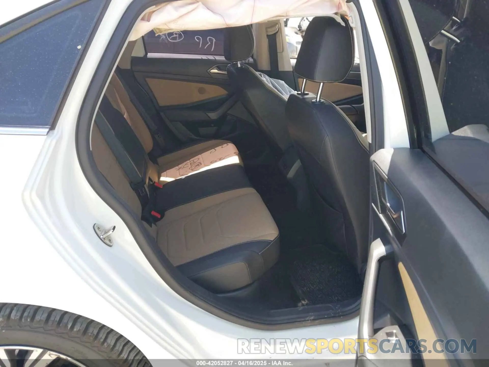 8 fotografías del automóvil dañado 3VWG57BU3MM058273 VOLKSWAGEN JETTA 2021