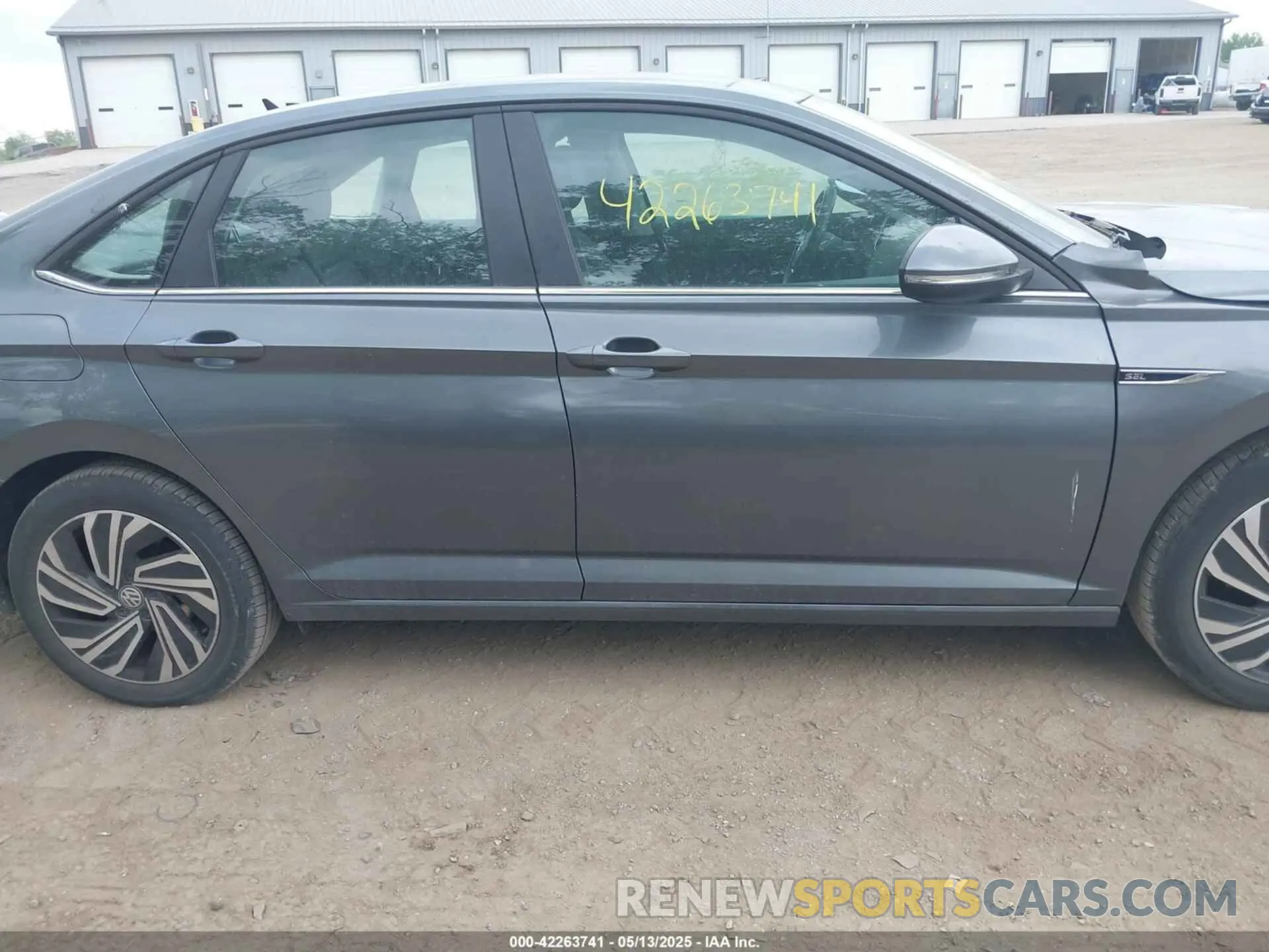 13 fotografías del automóvil dañado 3VWG57BU8MM017203 VOLKSWAGEN JETTA 2021