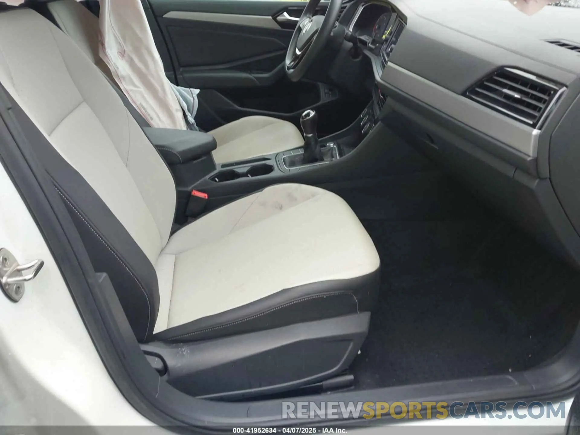 5 fotografías del automóvil dañado 3VWN57BU1MM065701 VOLKSWAGEN JETTA 2021