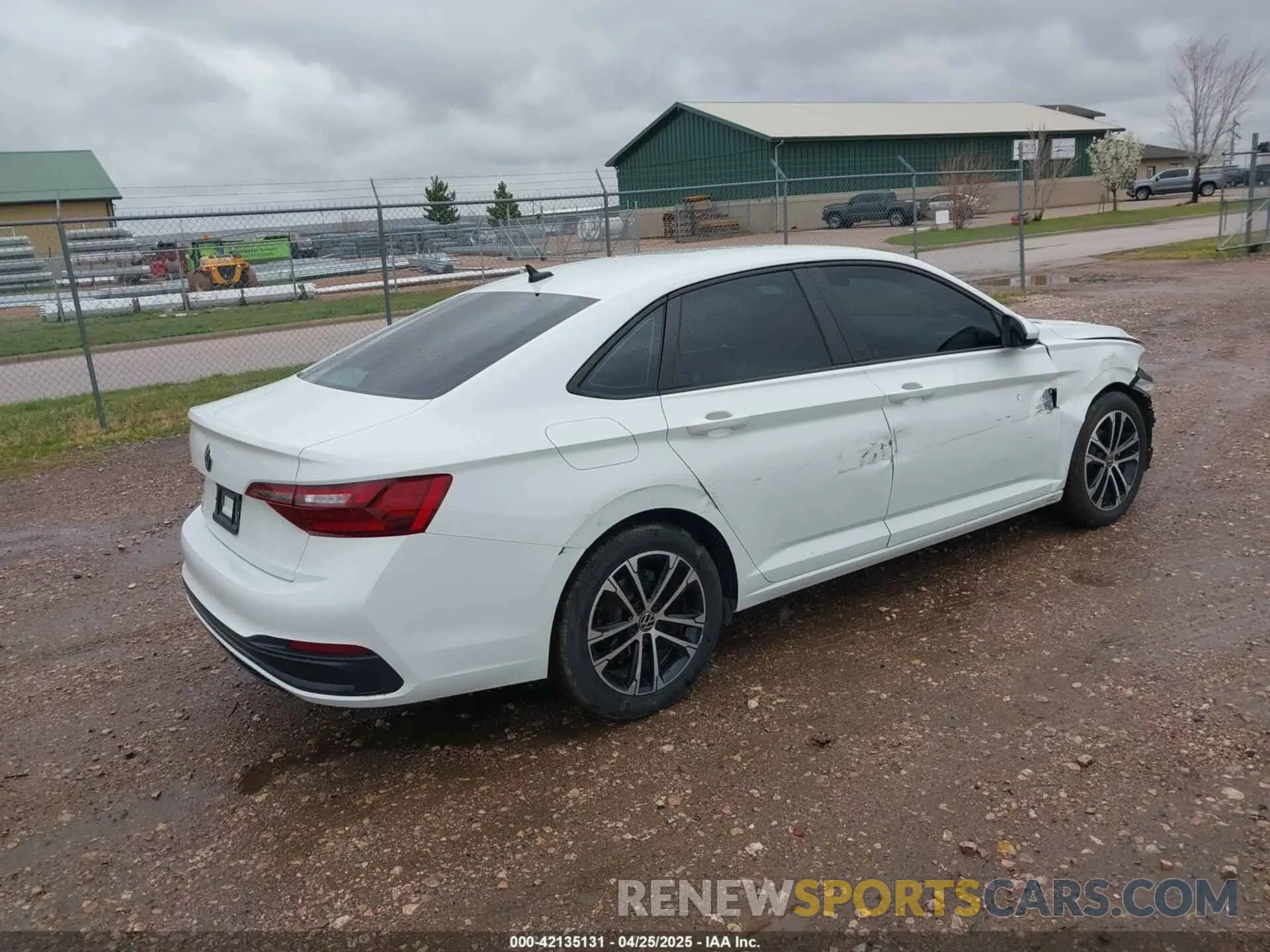 4 fotografías del automóvil dañado 3VWBM7BU3NM022131 VOLKSWAGEN JETTA 2022