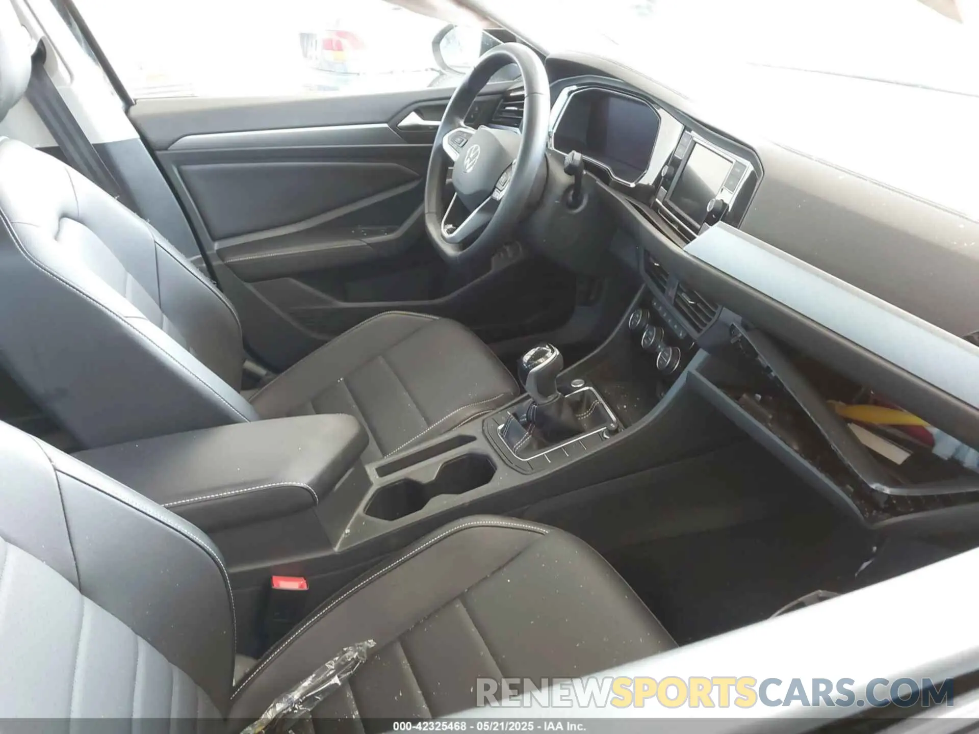 5 fotografías del automóvil dañado 3VWEM7BU5NM008700 VOLKSWAGEN JETTA 2022