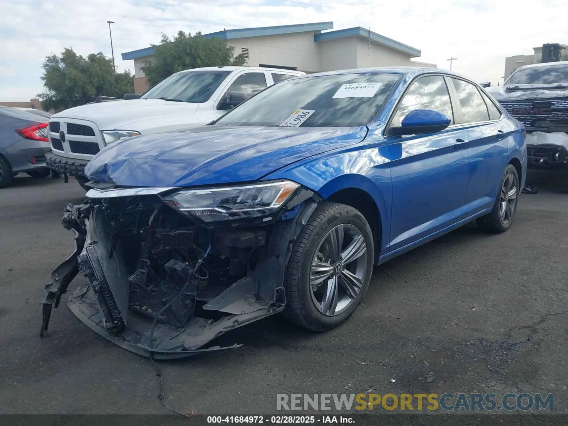 2 fotografías del automóvil dañado 3VWEM7BU6NM011430 VOLKSWAGEN JETTA 2022