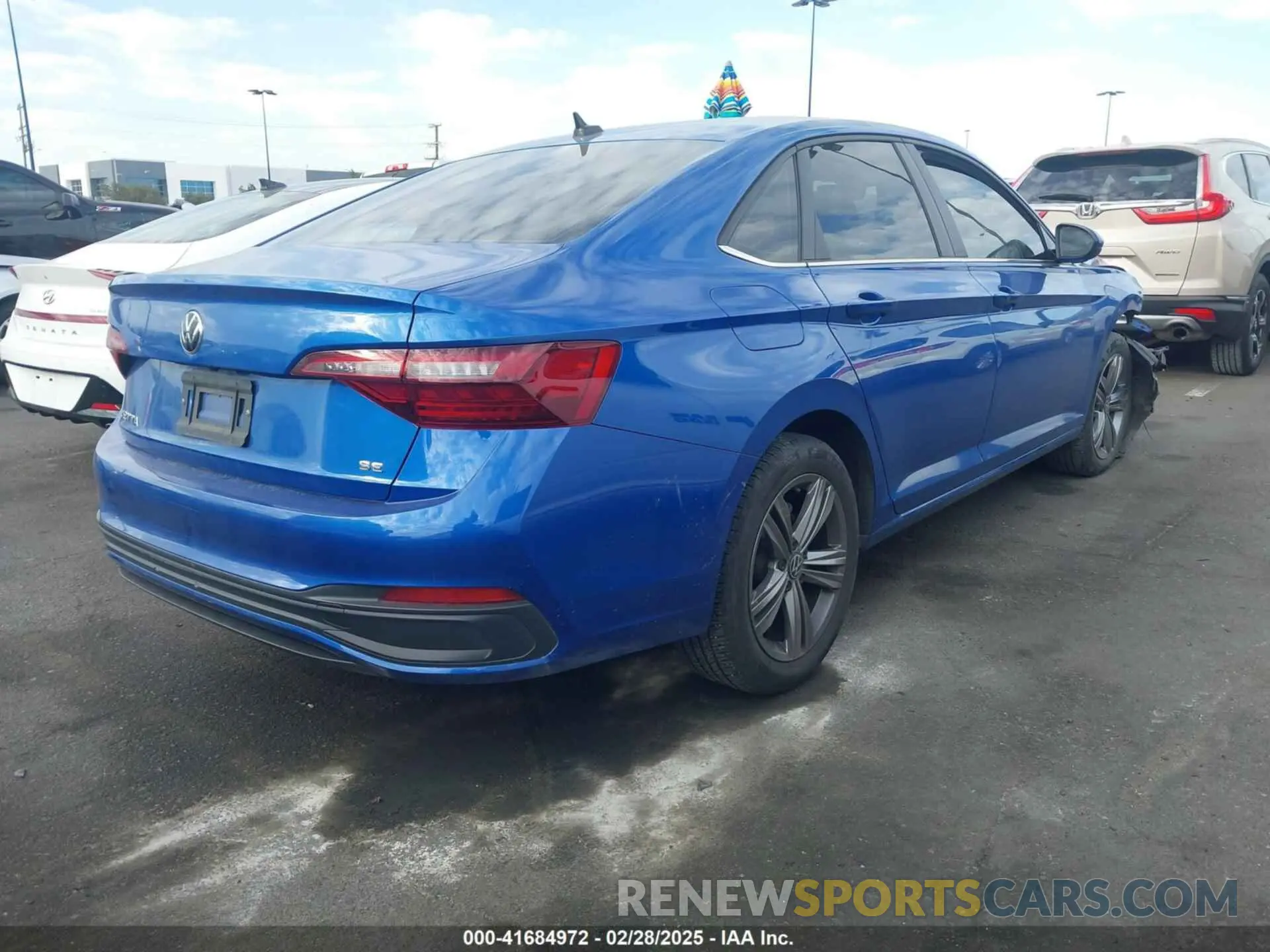4 fotografías del automóvil dañado 3VWEM7BU6NM011430 VOLKSWAGEN JETTA 2022