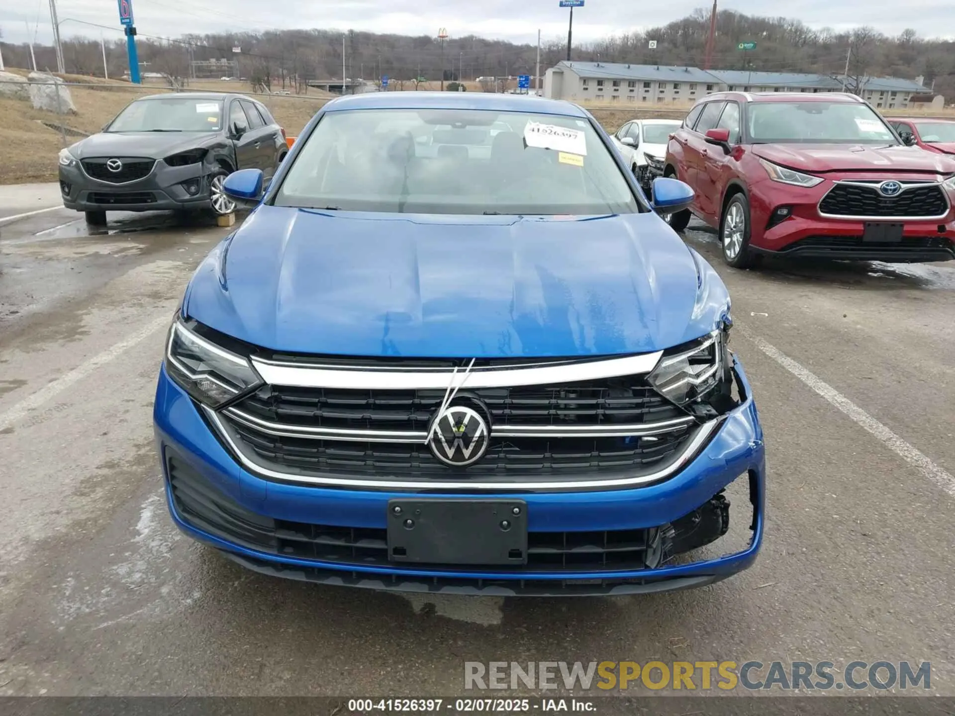12 fotografías del automóvil dañado 3VW5M7BU0PM027528 VOLKSWAGEN JETTA 2023