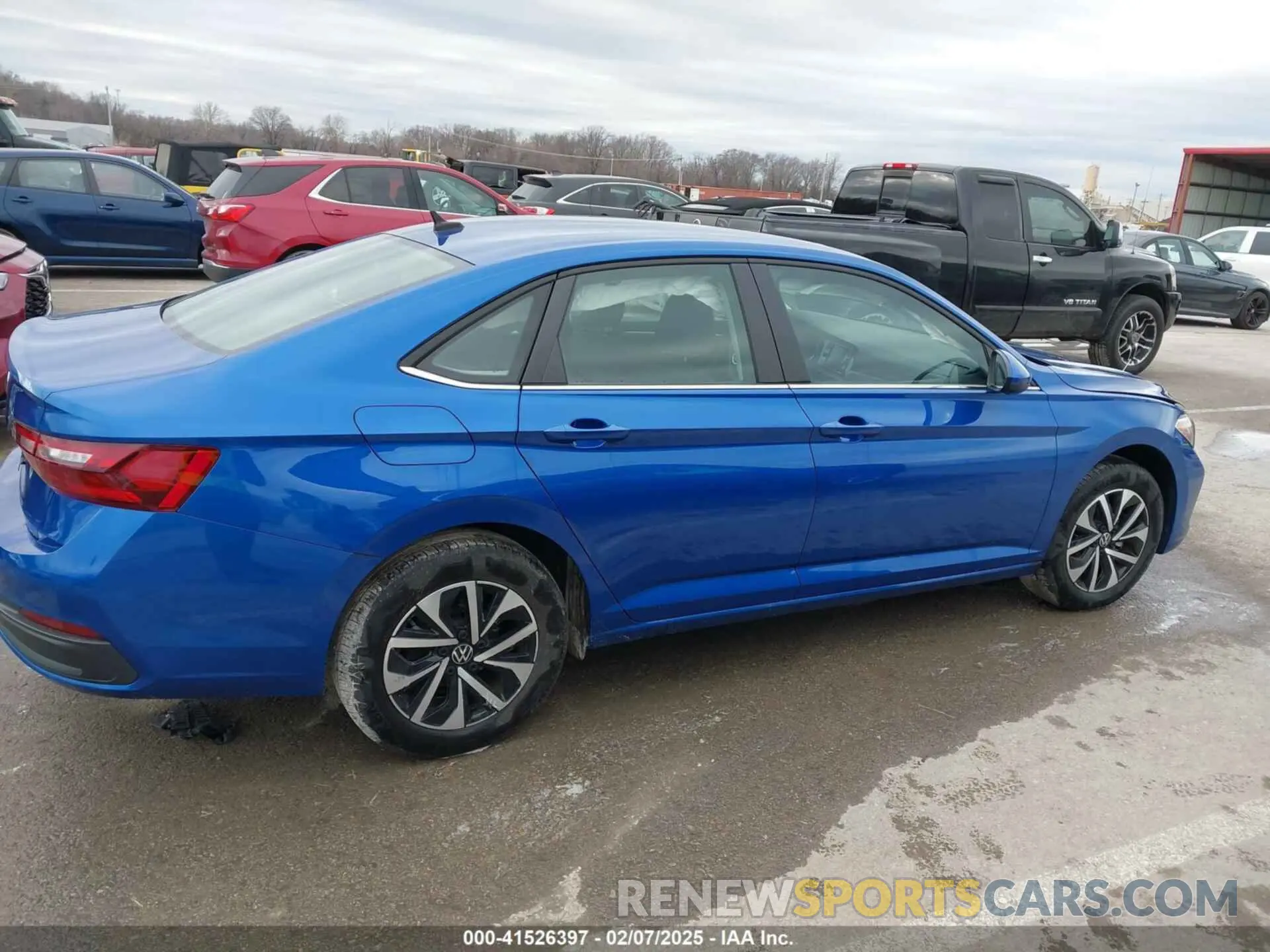 13 fotografías del automóvil dañado 3VW5M7BU0PM027528 VOLKSWAGEN JETTA 2023