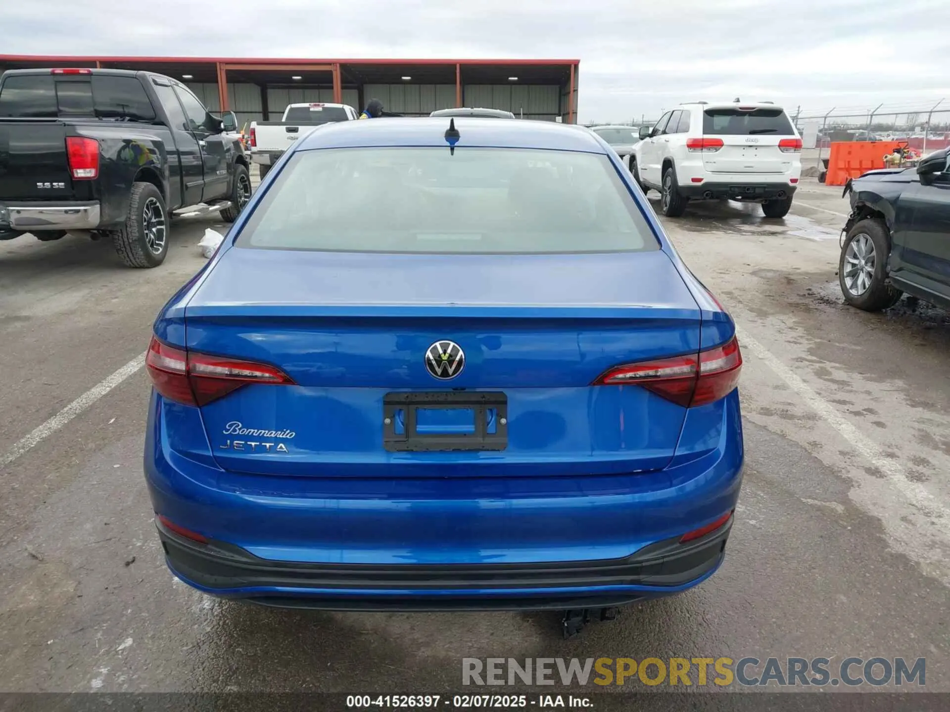 16 fotografías del automóvil dañado 3VW5M7BU0PM027528 VOLKSWAGEN JETTA 2023