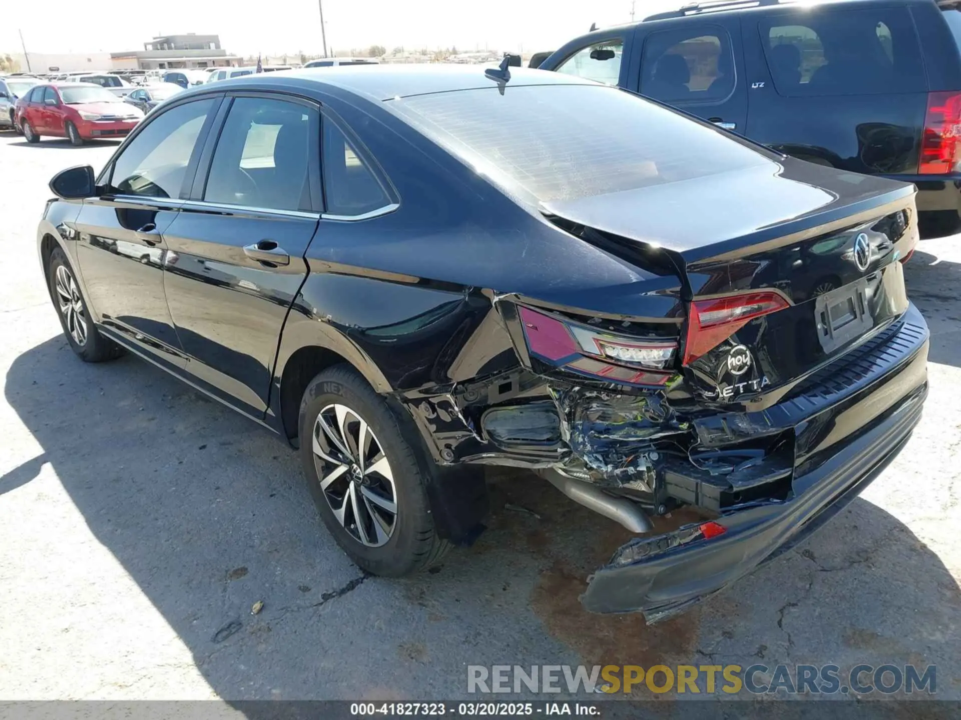 3 fotografías del automóvil dañado 3VW5M7BU4PM038533 VOLKSWAGEN JETTA 2023