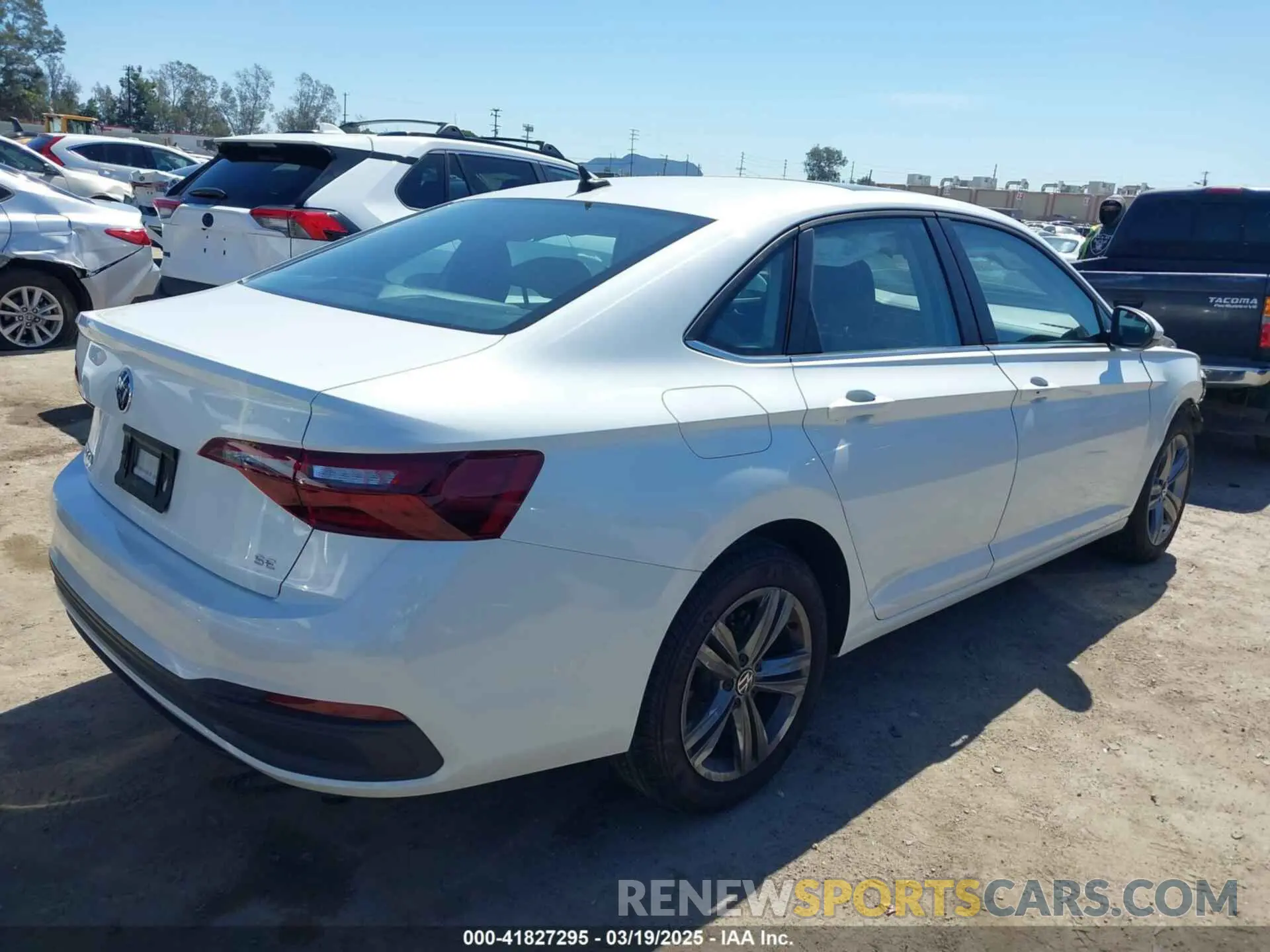 4 fotografías del automóvil dañado 3VW7M7BU0PM048694 VOLKSWAGEN JETTA 2023