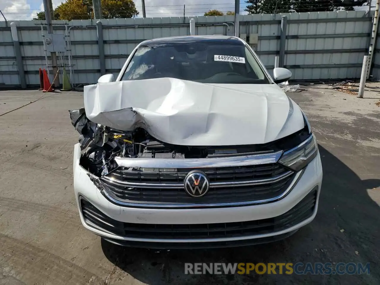 5 fotografías del automóvil dañado 3VW7M7BU3PM056319 VOLKSWAGEN JETTA 2023