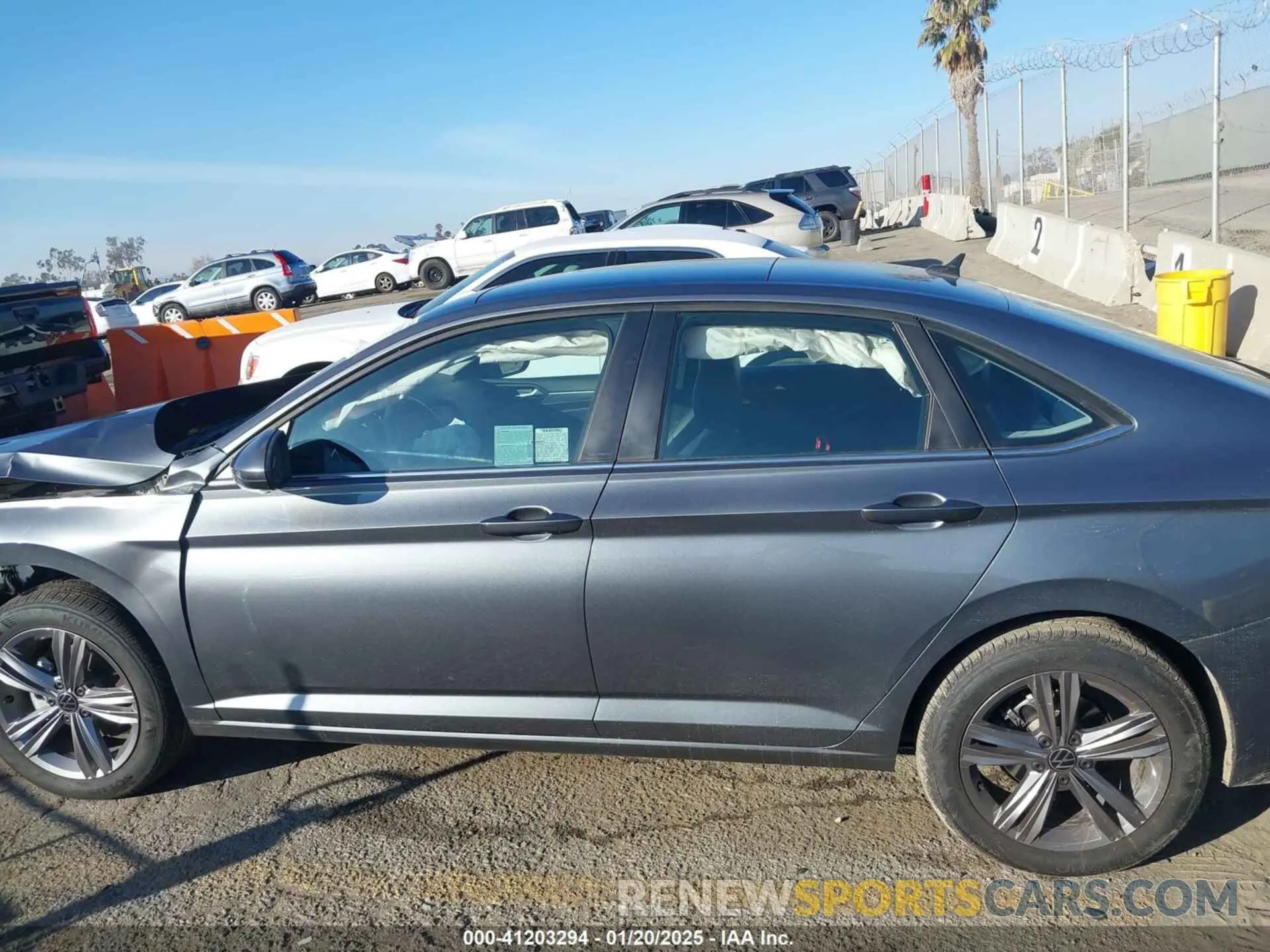 15 fotografías del automóvil dañado 3VW7M7BU8PM012395 VOLKSWAGEN JETTA 2023