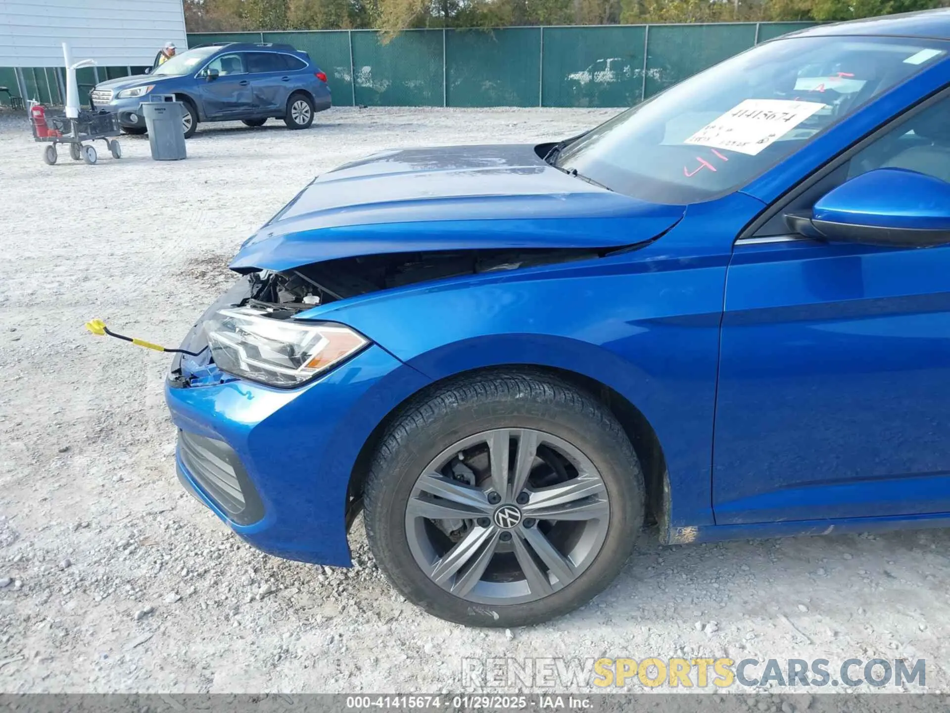 17 fotografías del automóvil dañado 3VW7M7BU8PM017368 VOLKSWAGEN JETTA 2023