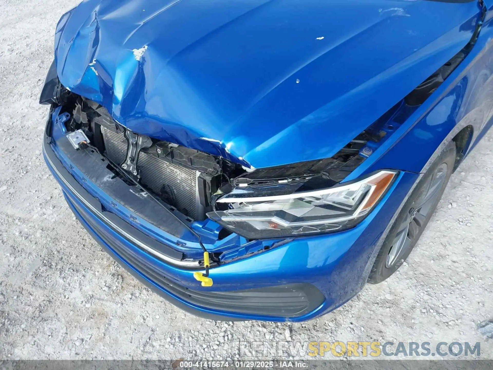 20 fotografías del automóvil dañado 3VW7M7BU8PM017368 VOLKSWAGEN JETTA 2023
