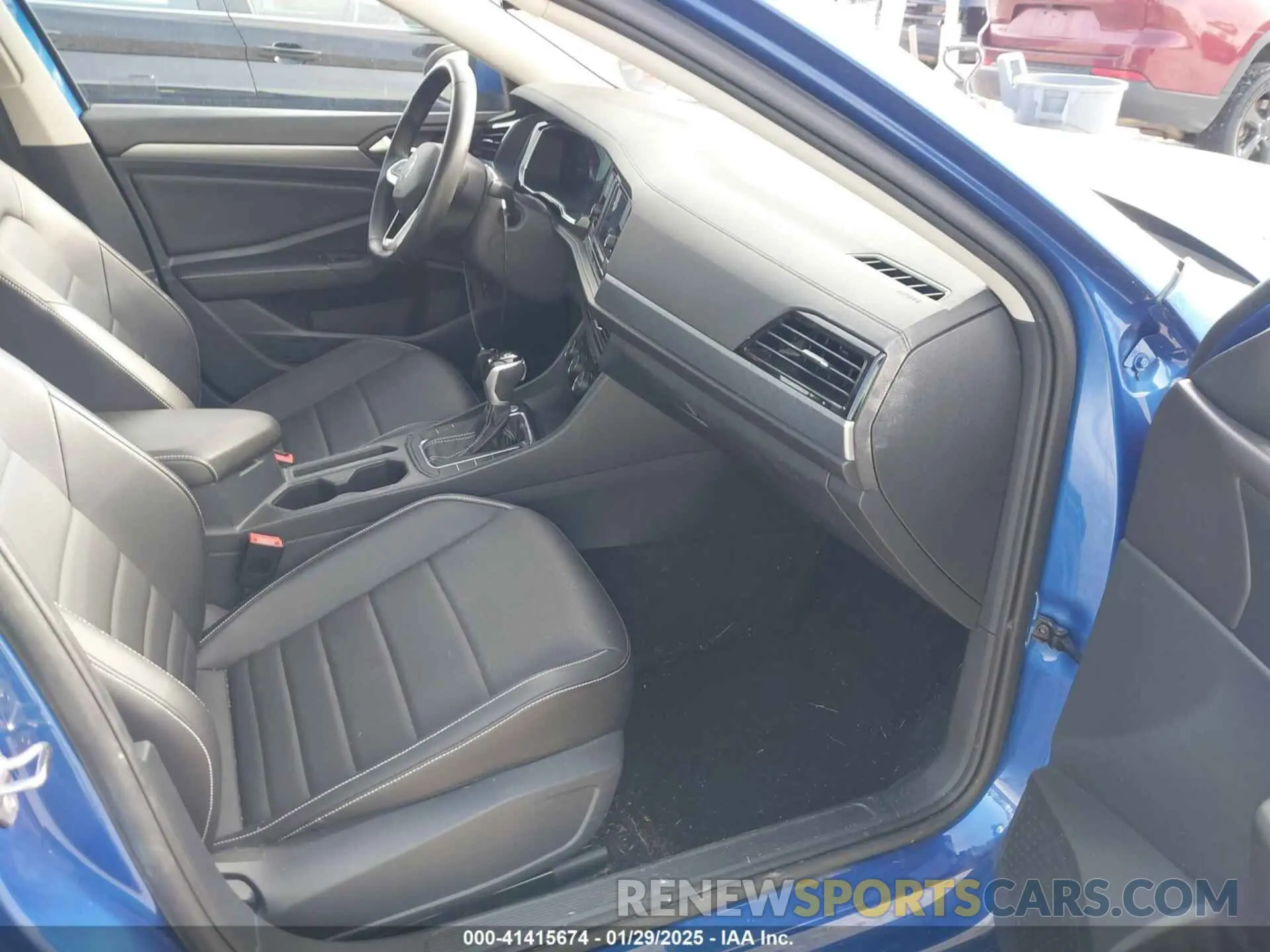 5 fotografías del automóvil dañado 3VW7M7BU8PM017368 VOLKSWAGEN JETTA 2023