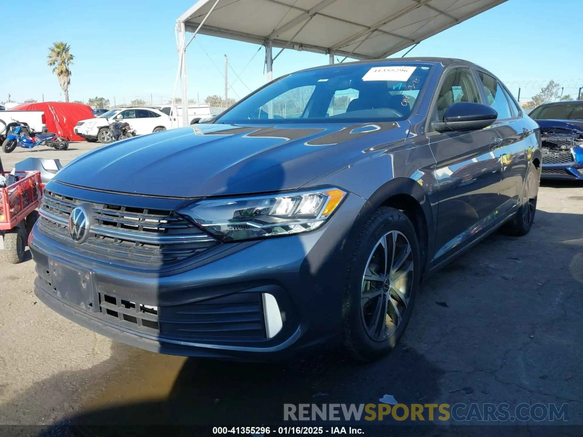 2 fotografías del automóvil dañado 3VWAM7BU3PM013069 VOLKSWAGEN JETTA 2023