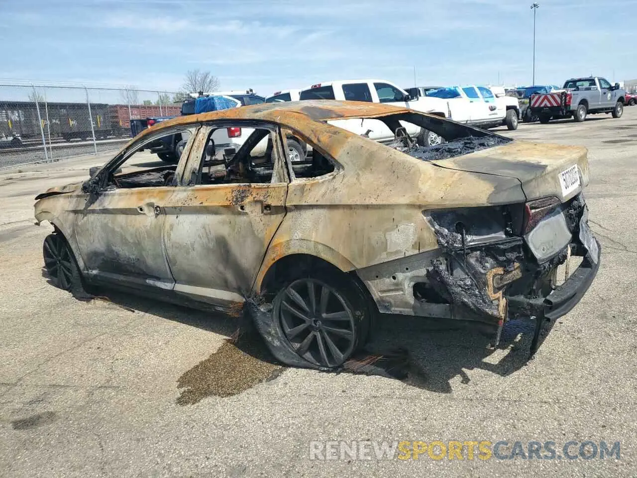 2 fotografías del automóvil dañado 3VWAM7BU4PM053452 VOLKSWAGEN JETTA 2023