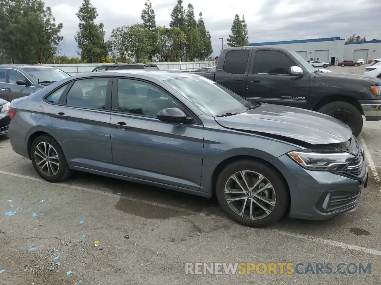 4 fotografías del automóvil dañado 3VWBM7BU0PM022767 VOLKSWAGEN JETTA 2023