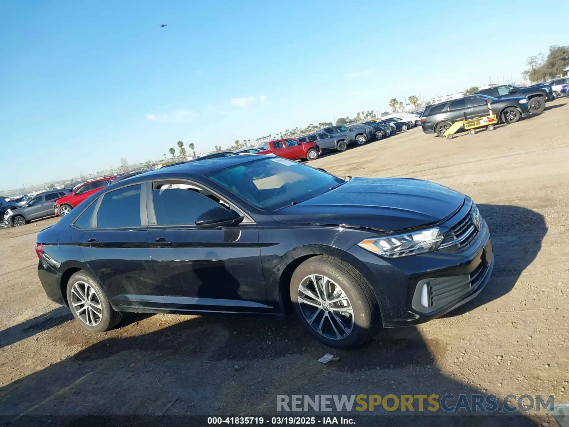 13 fotografías del automóvil dañado 3VWBM7BU0PM027726 VOLKSWAGEN JETTA 2023