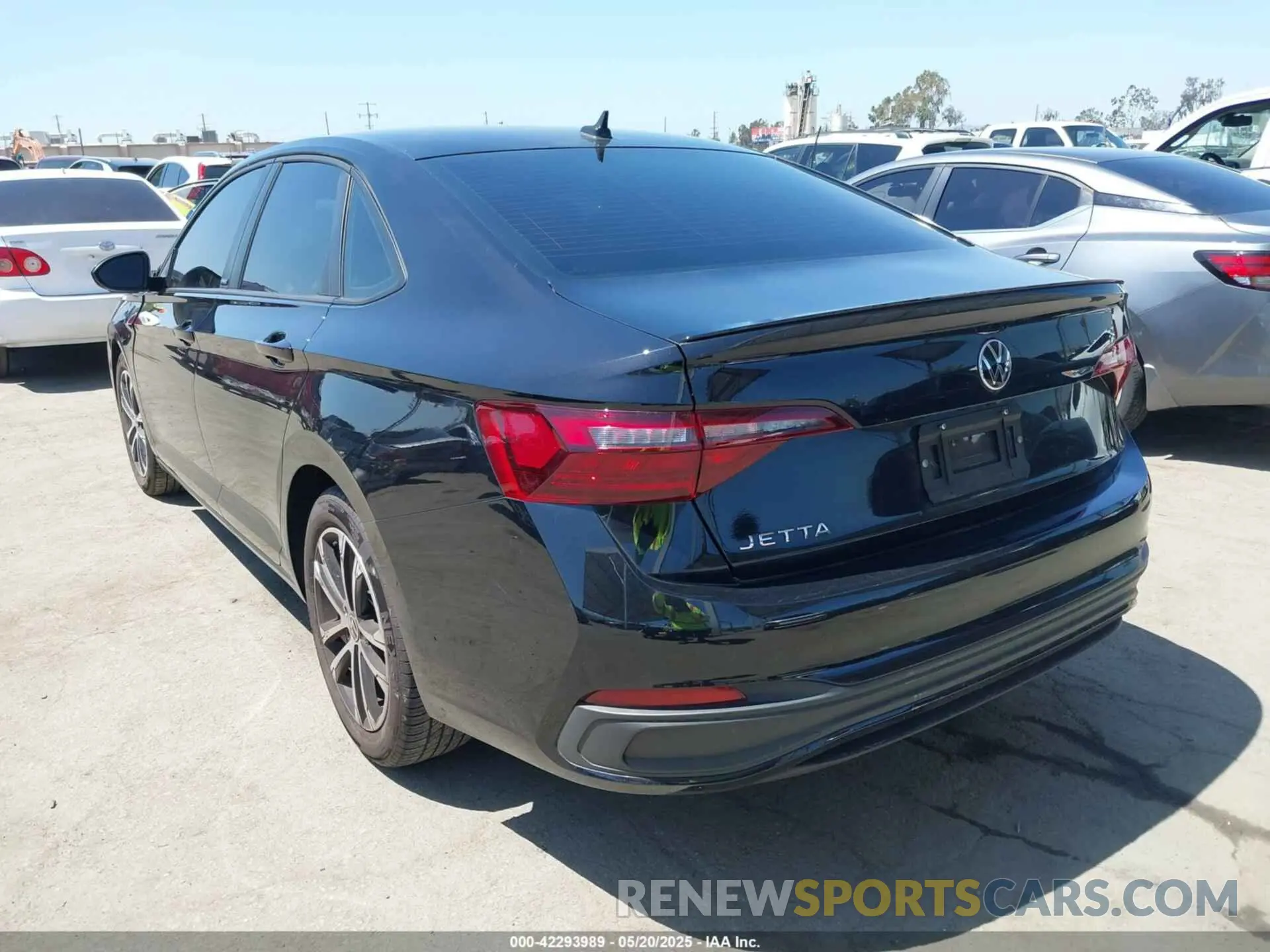3 fotografías del automóvil dañado 3VWBM7BU1PM041957 VOLKSWAGEN JETTA 2023