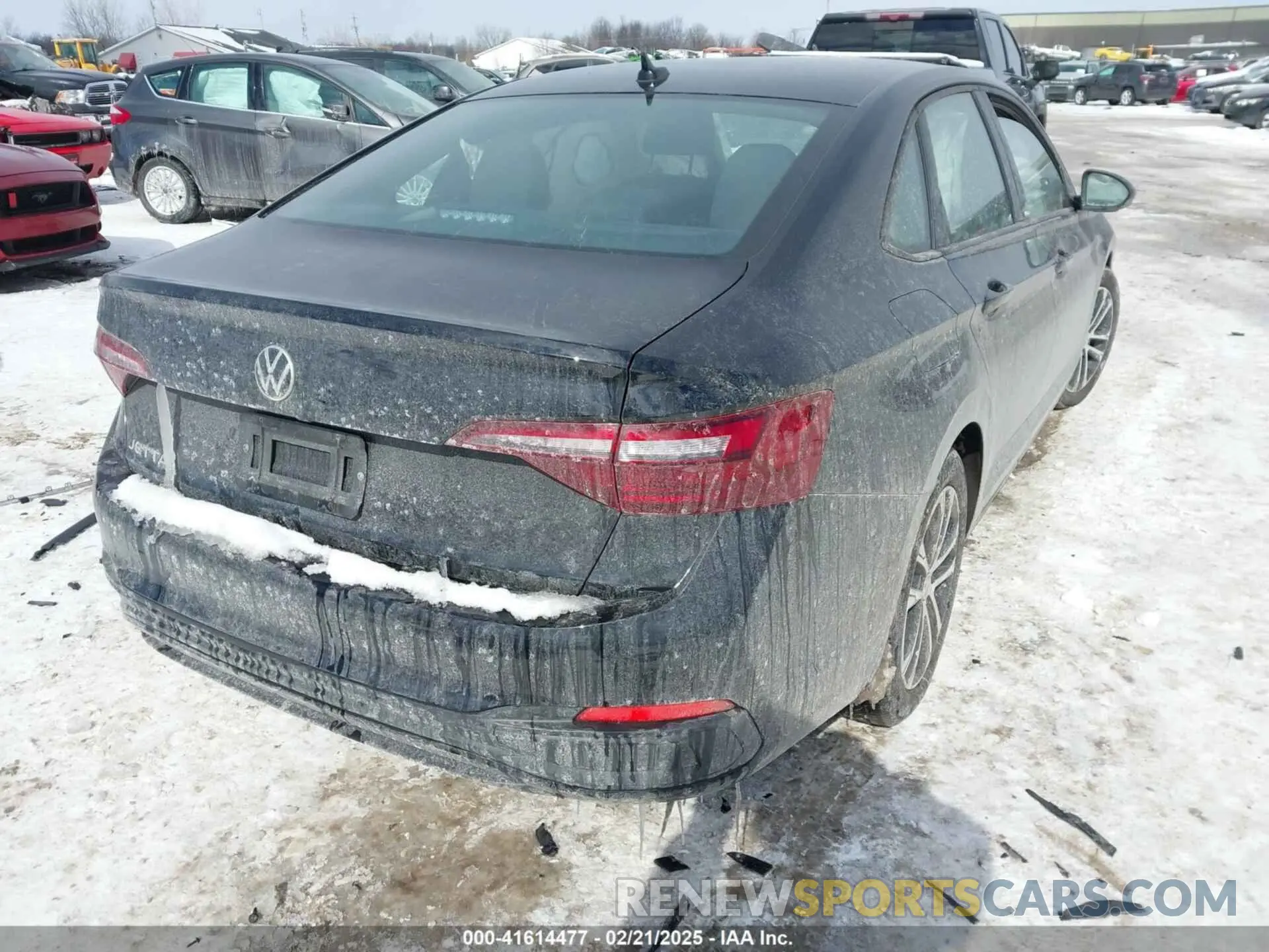 4 fotografías del automóvil dañado 3VWBM7BU3PM047937 VOLKSWAGEN JETTA 2023