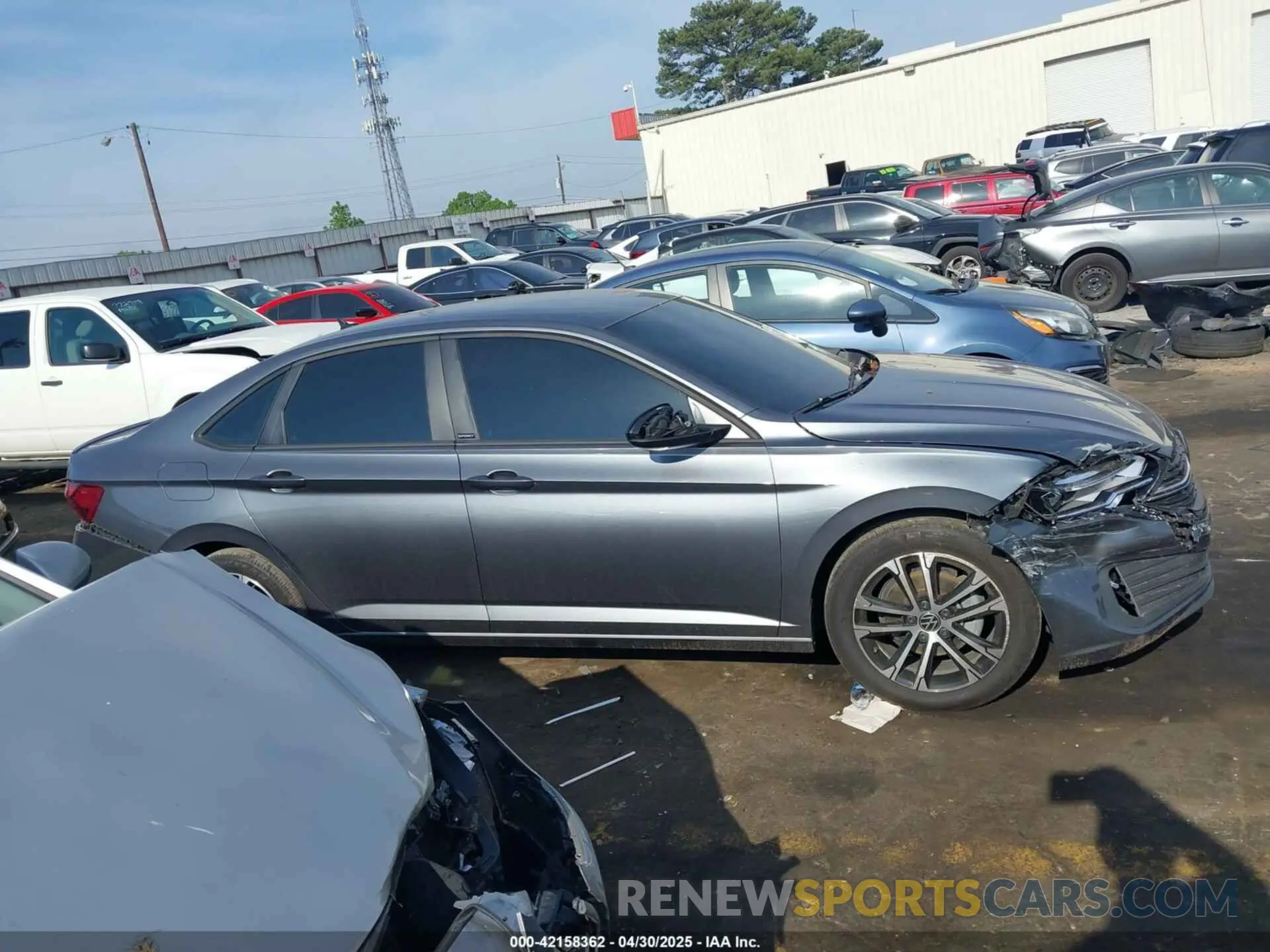 13 fotografías del automóvil dañado 3VWBM7BU4PM025350 VOLKSWAGEN JETTA 2023