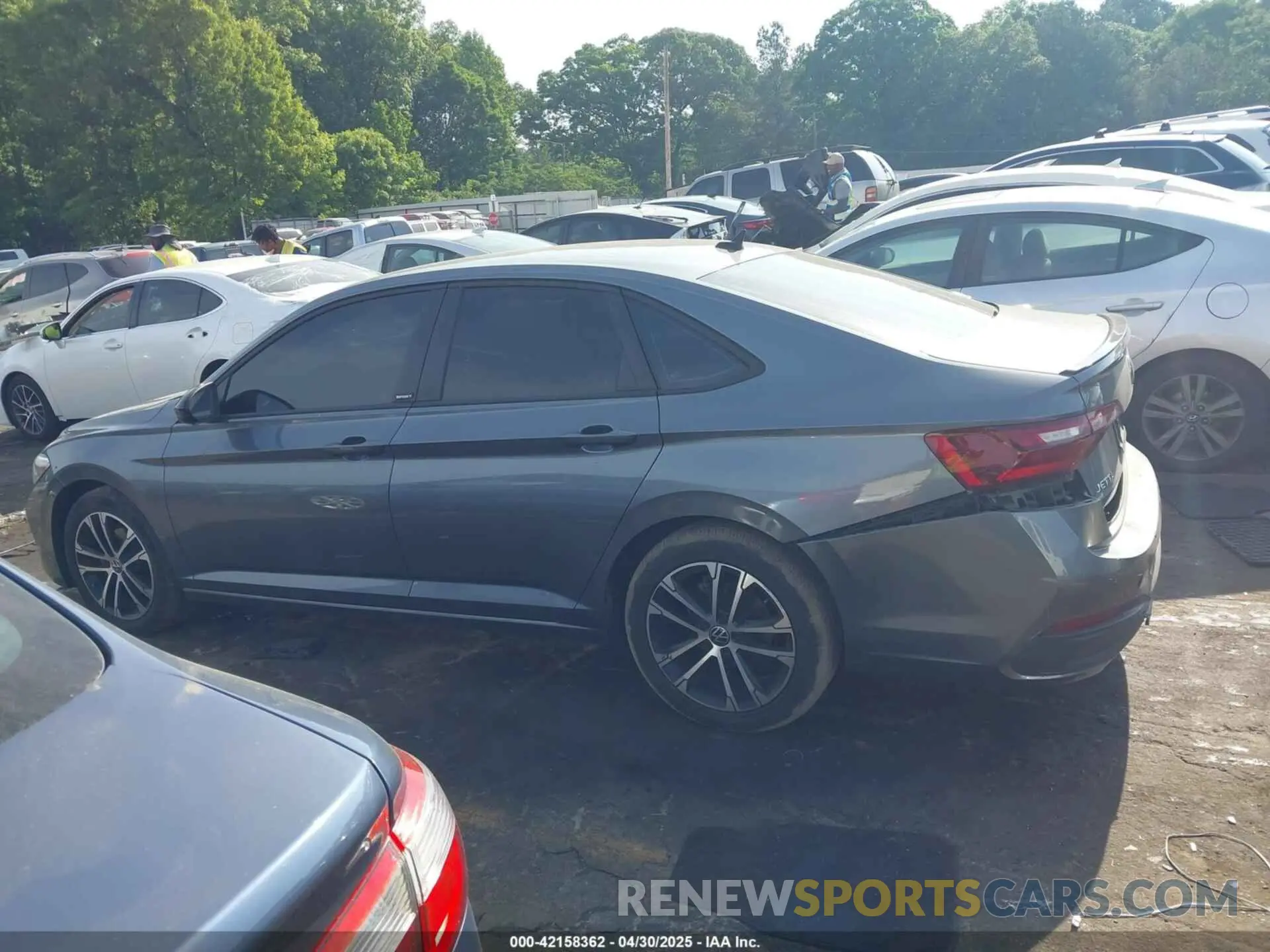 14 fotografías del automóvil dañado 3VWBM7BU4PM025350 VOLKSWAGEN JETTA 2023